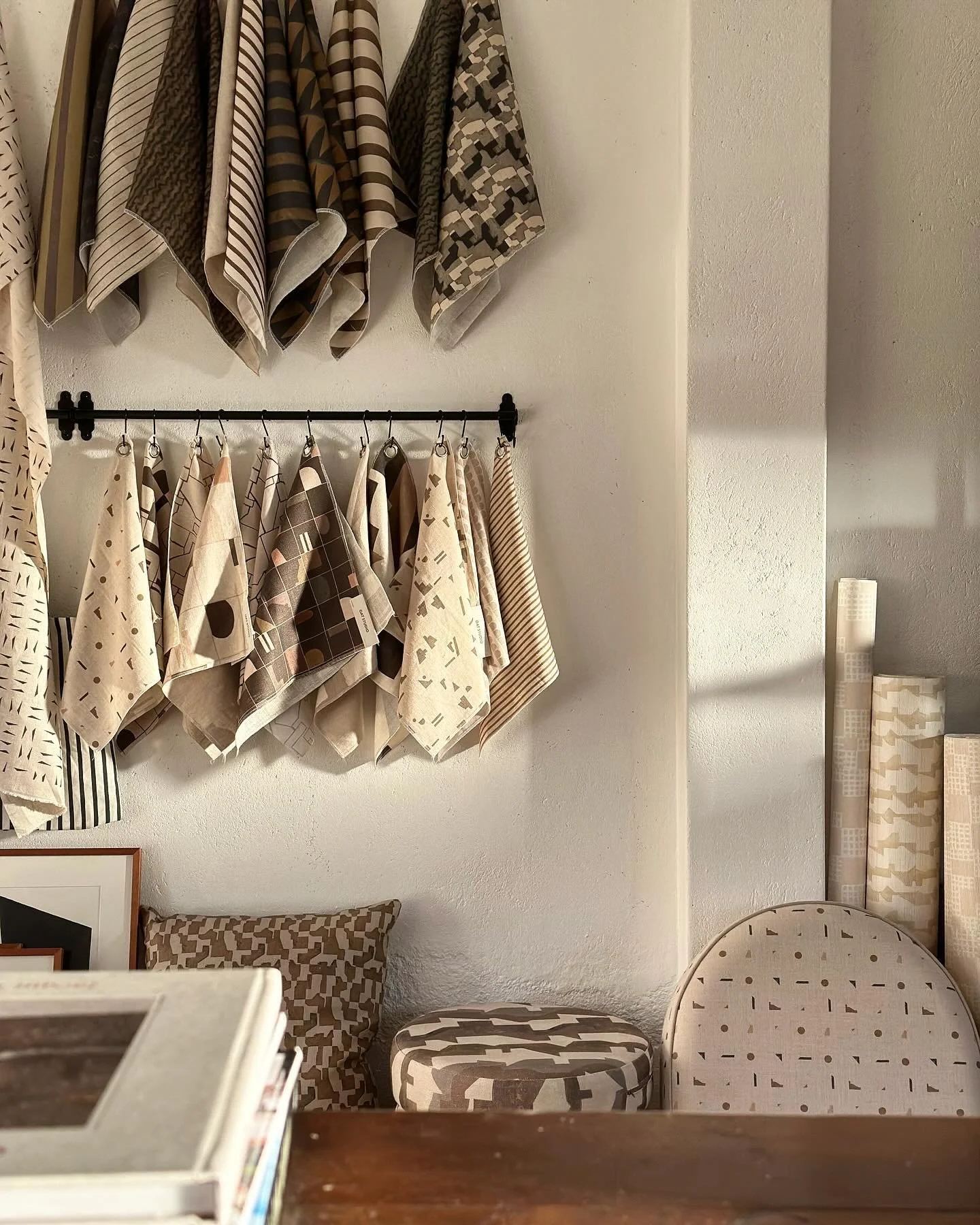 Our project sourcing service ✨

We are out and about in Canberra each week to share new release designs, our collections and provide sampling for your projects but we can also help you navigate the vast world of textiles and soft furnishings with pro