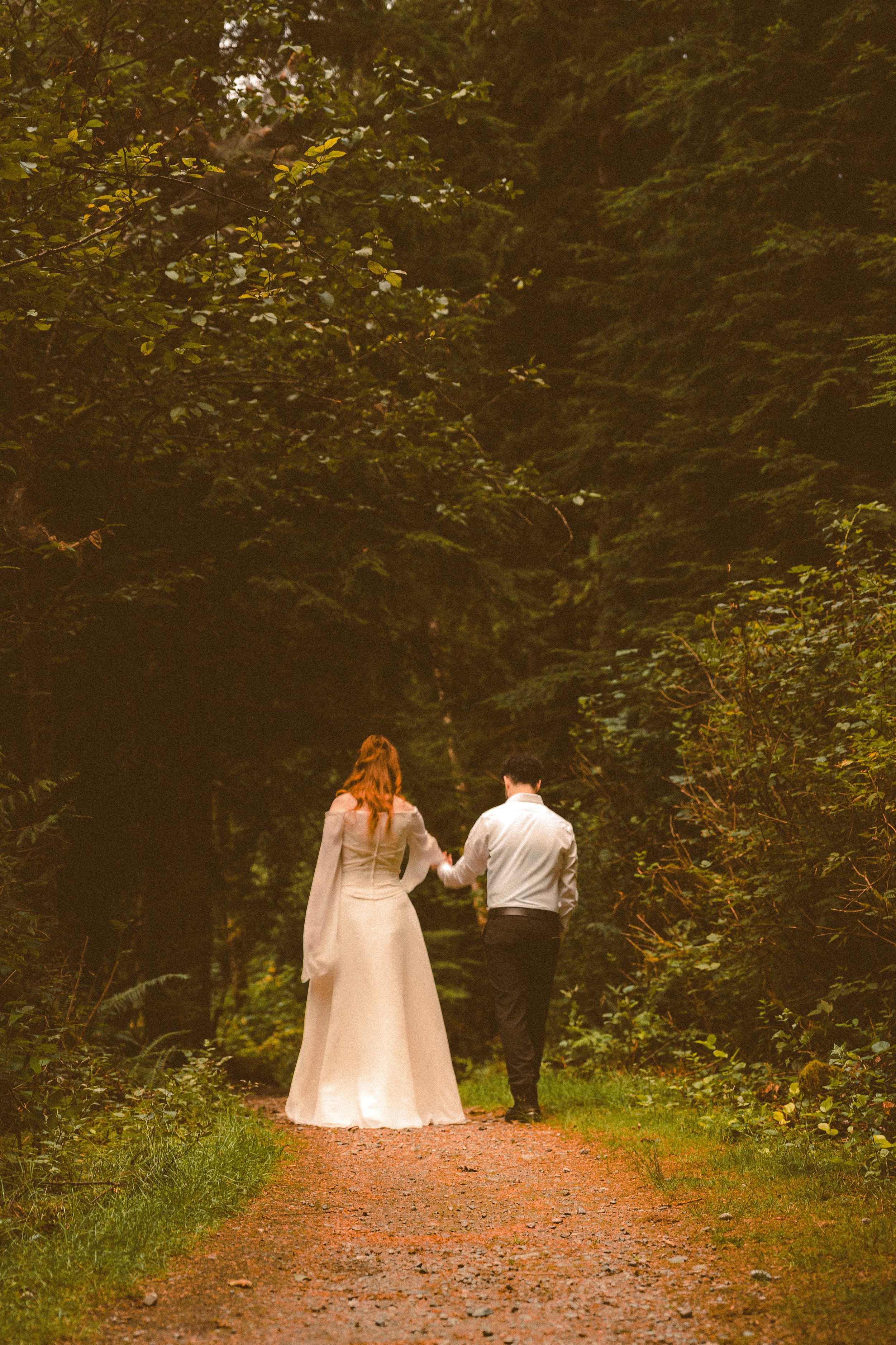 F/4 — Forest Walk

Stepping into the woods together. An intimate, unscripted walk beneath the lush forest canopy of British Columbia.