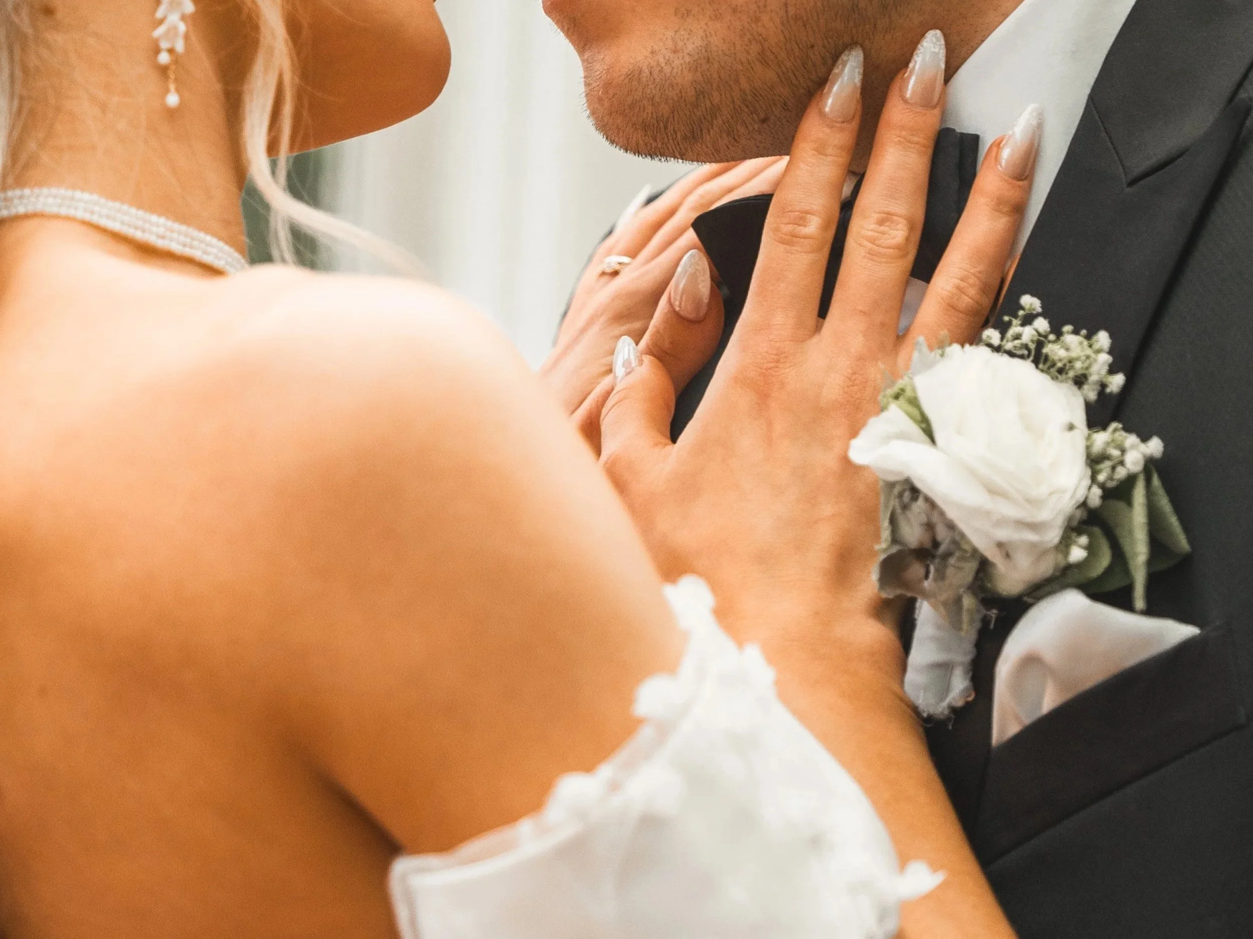 Aperture by Aguilar - Luis and Izzy bride Photos-3.jpg