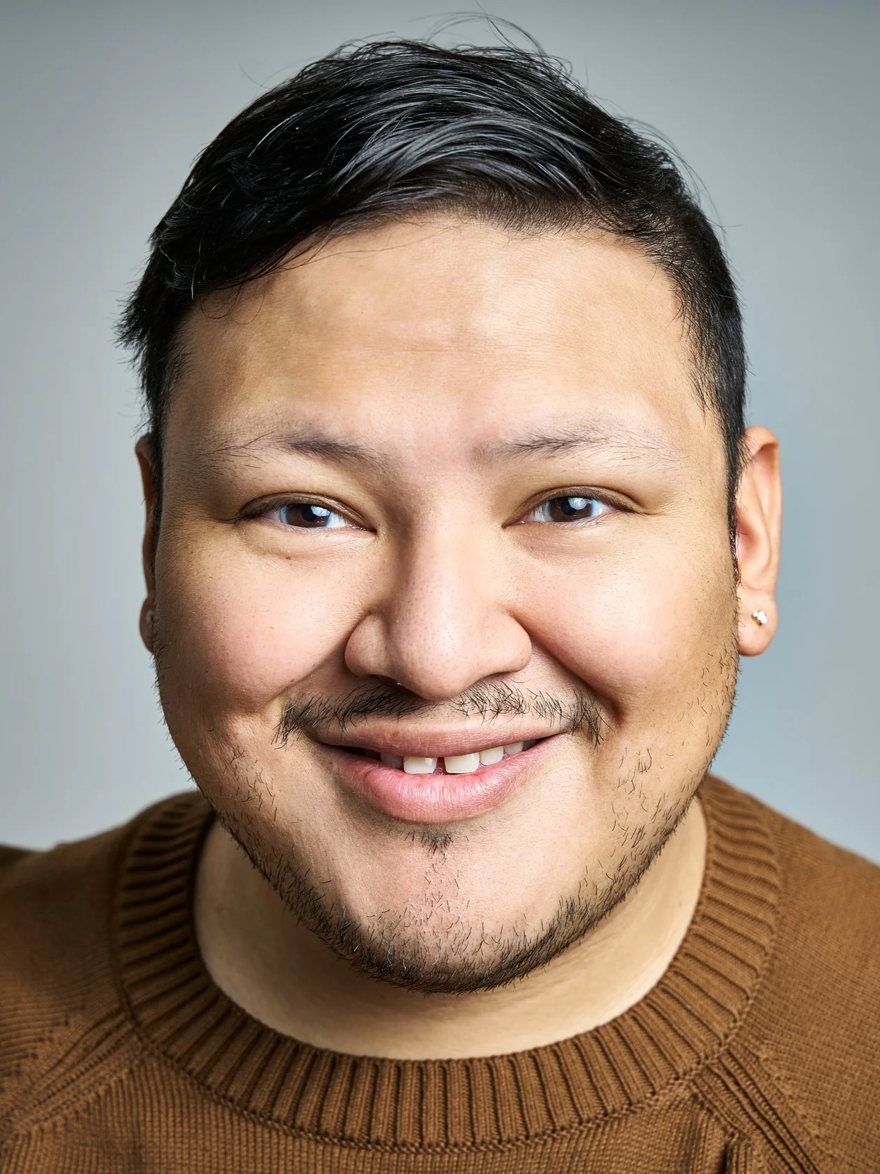 Daveed Aguilar, photographer and founder of Aperture by Aguilar