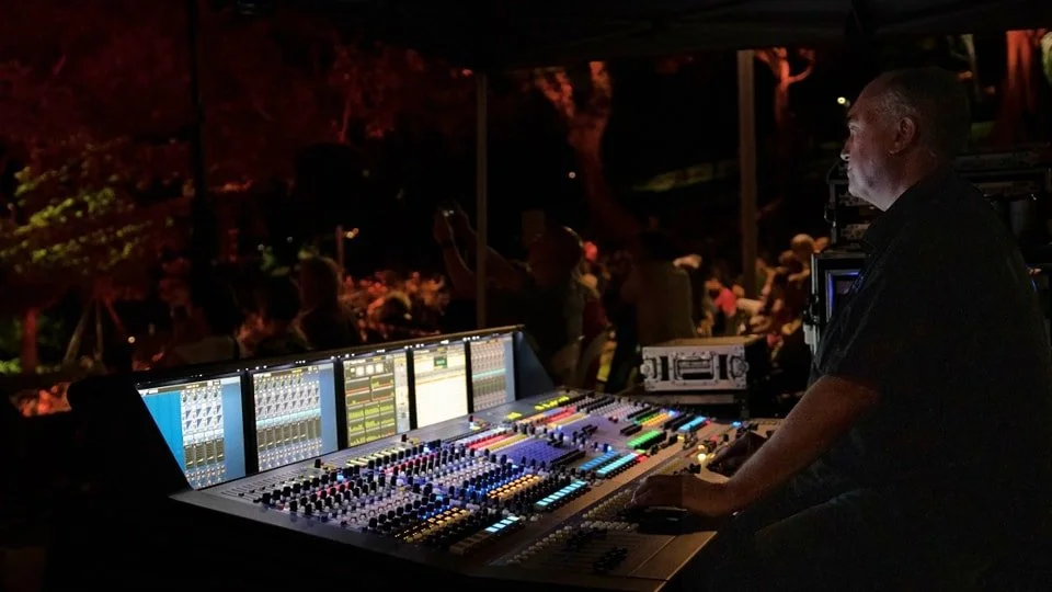We provided sound and lighting for the Queensland Orchestra Symphony Under the Stars concert at Roma Street Parkland

We used over 60 Neumann microphones:
Including KM84i, KM85, KM140, U87, and U89's.
This was all mixed on a Midas XL8, amplified by C