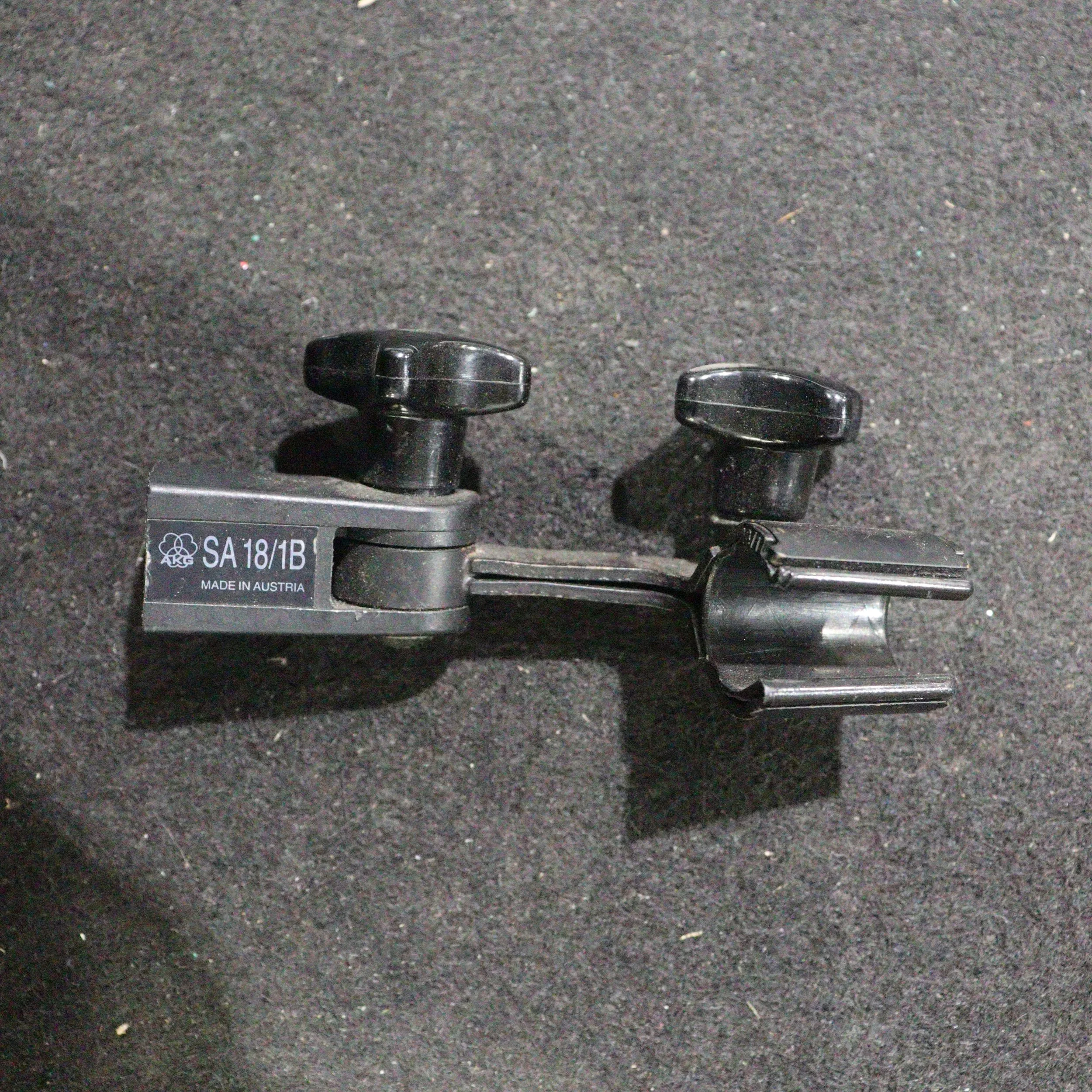 AKG SA18-1b Cradle