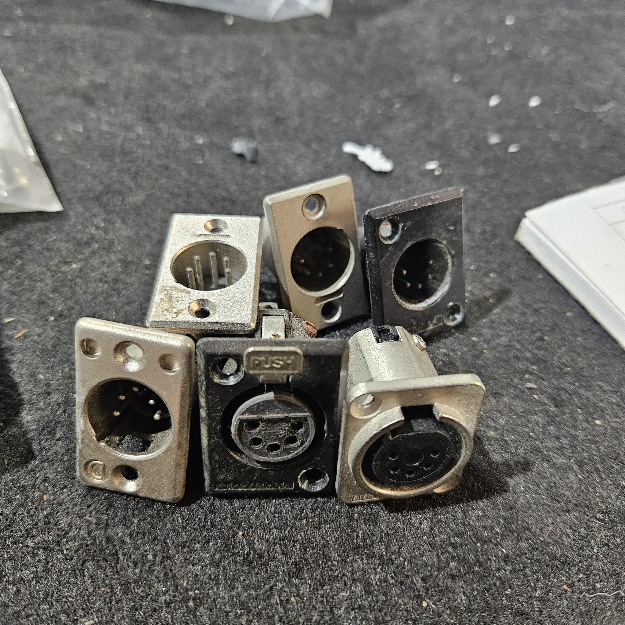 5 Pin XLR Chassis Mount