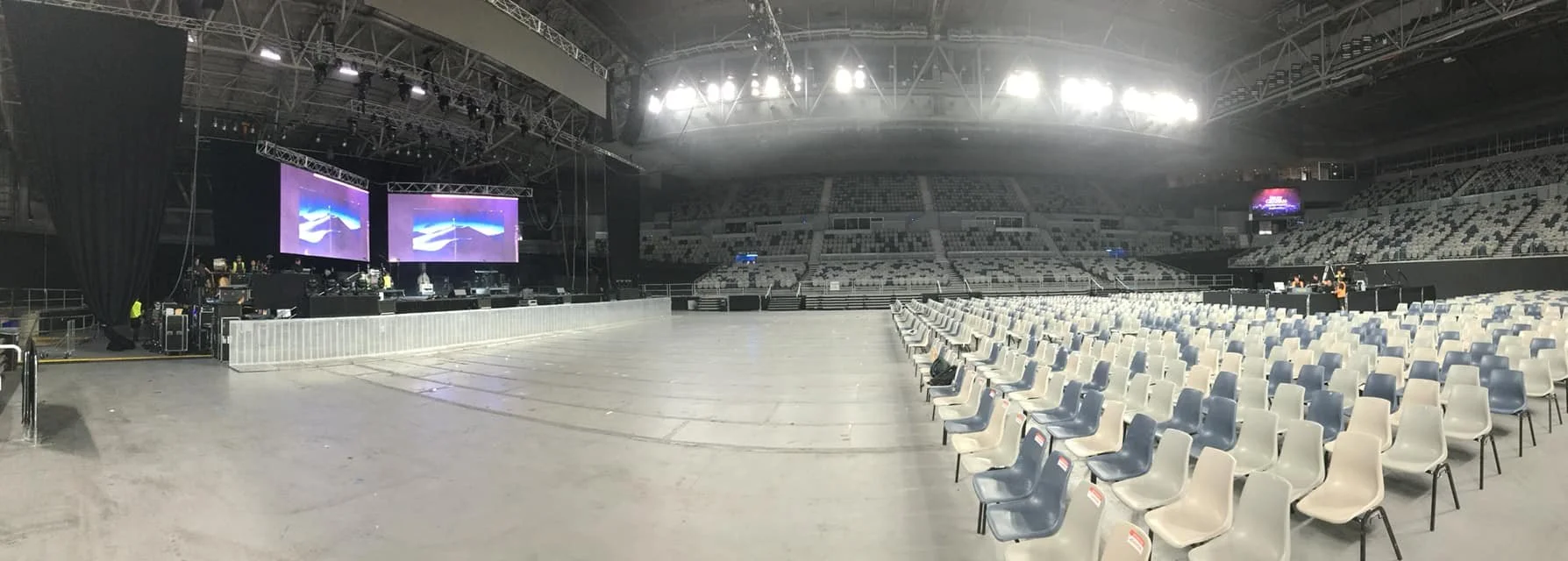 Load in Melbourne all done. About to start sound checks.
February 2019