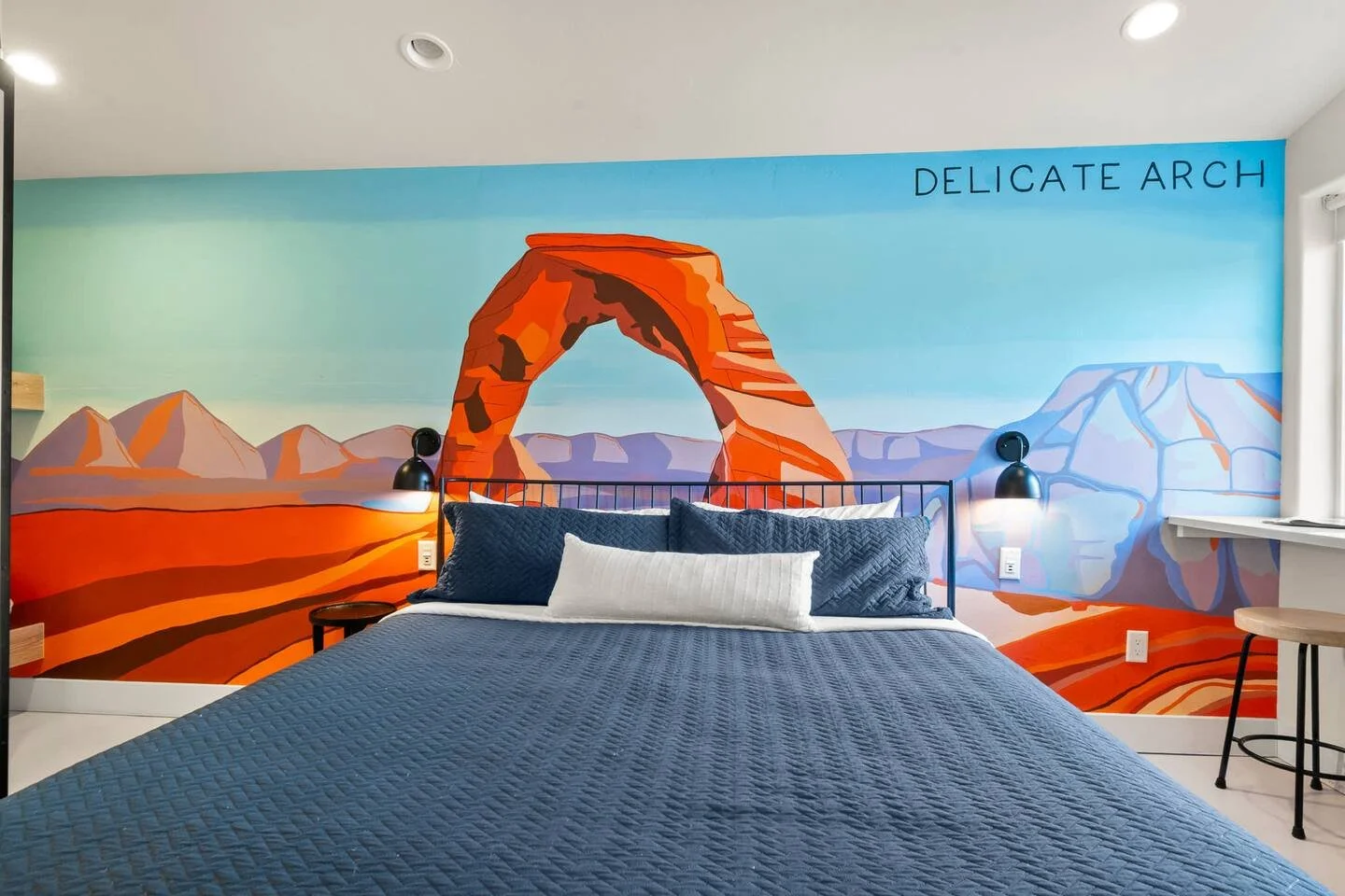 moab-airbnb-mesa-arch-mural-utah-04.1.jpg.jpeg