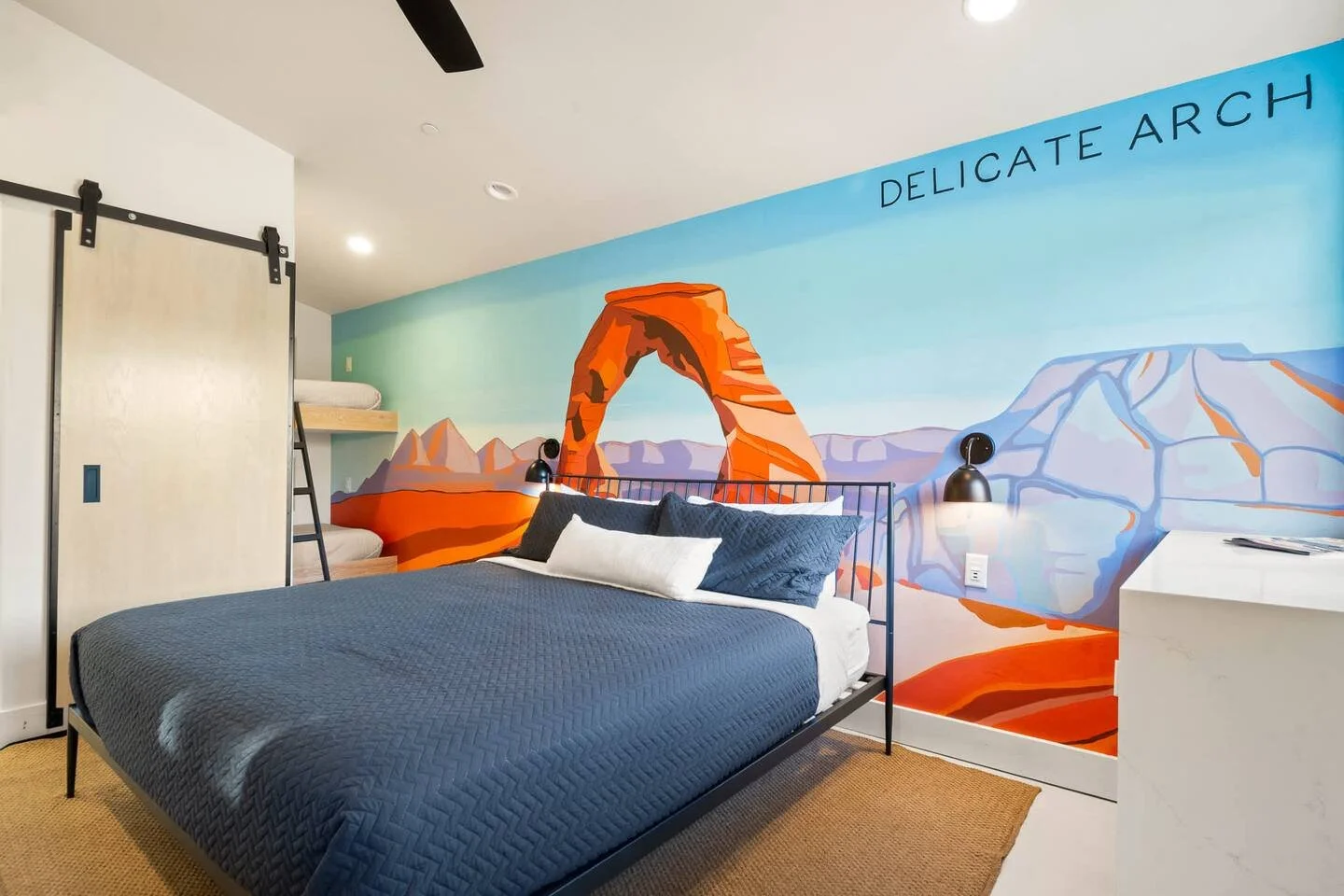 moab-airbnb-mesa-arch-mural-utah-04.2.jpg.jpeg