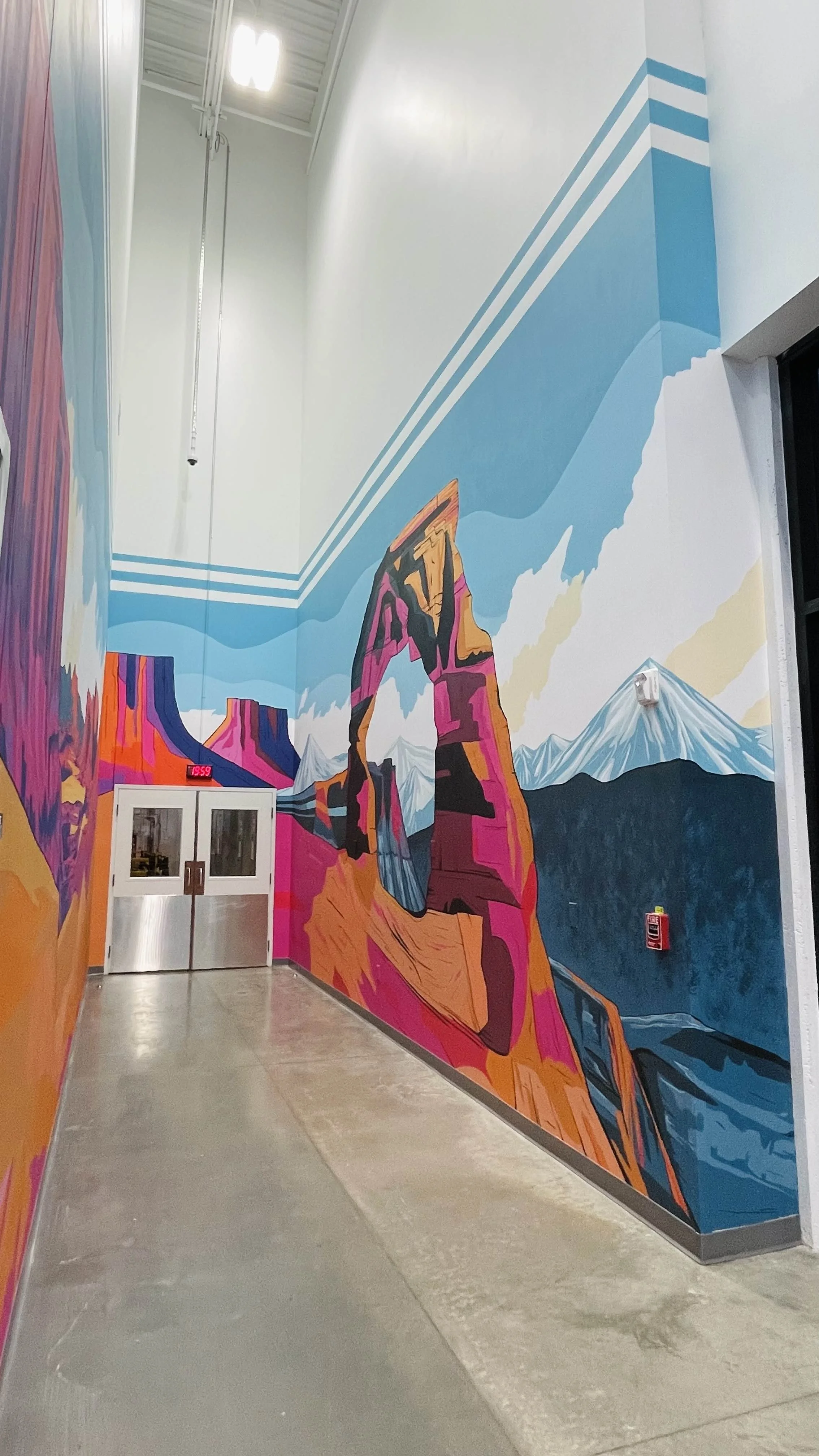 amazon-warehouse-slc-utah-red-mountain-mural-wide-shot-sarah-meitler-04.jpg.jpg