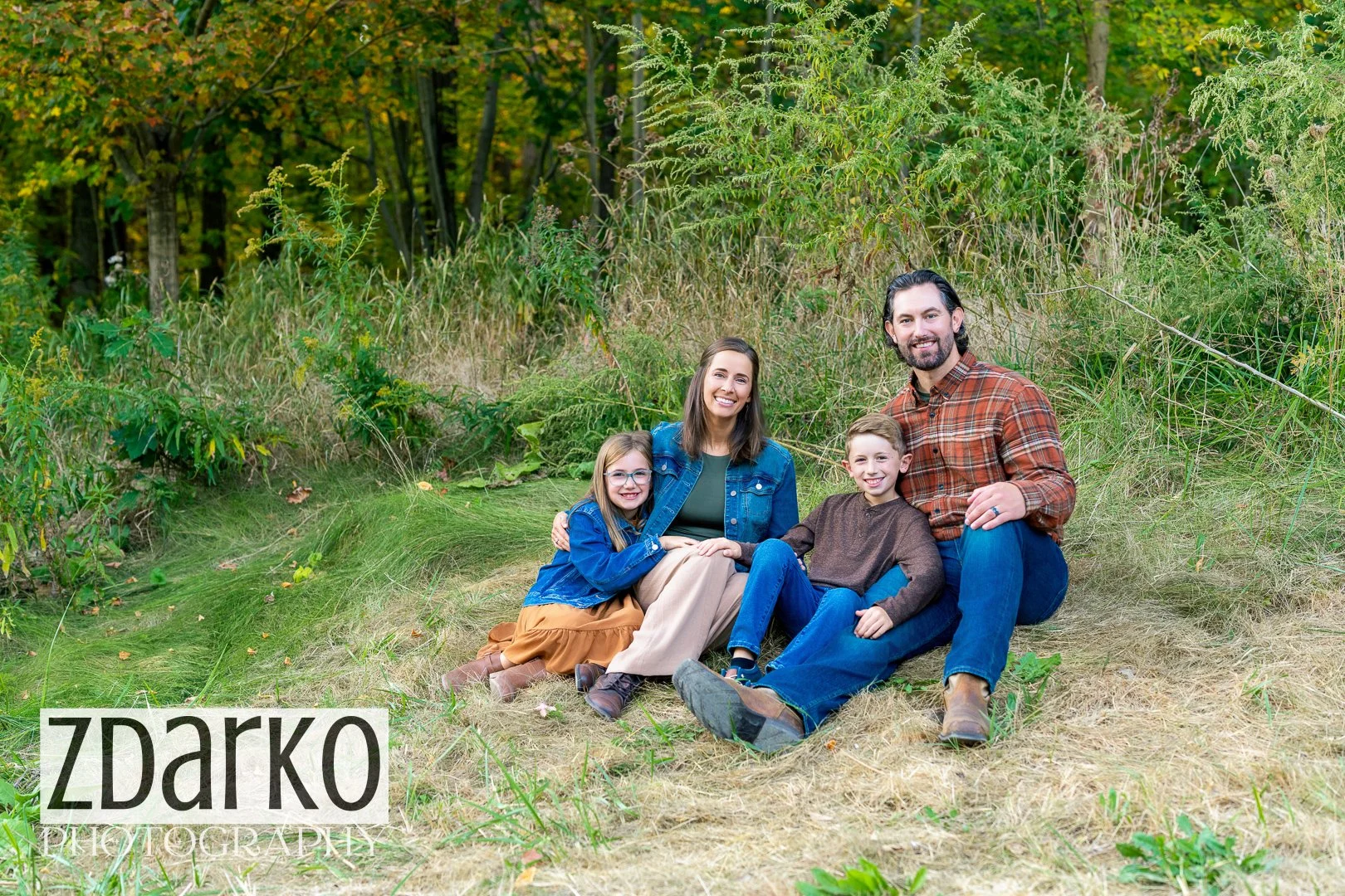 Sneak peek for a fun Family Lifestyle photoshoot at Wintergreen Gorge.
@zdarkophotography @eriefamilyphotographer 
#eriepa #eriefamilyphotography