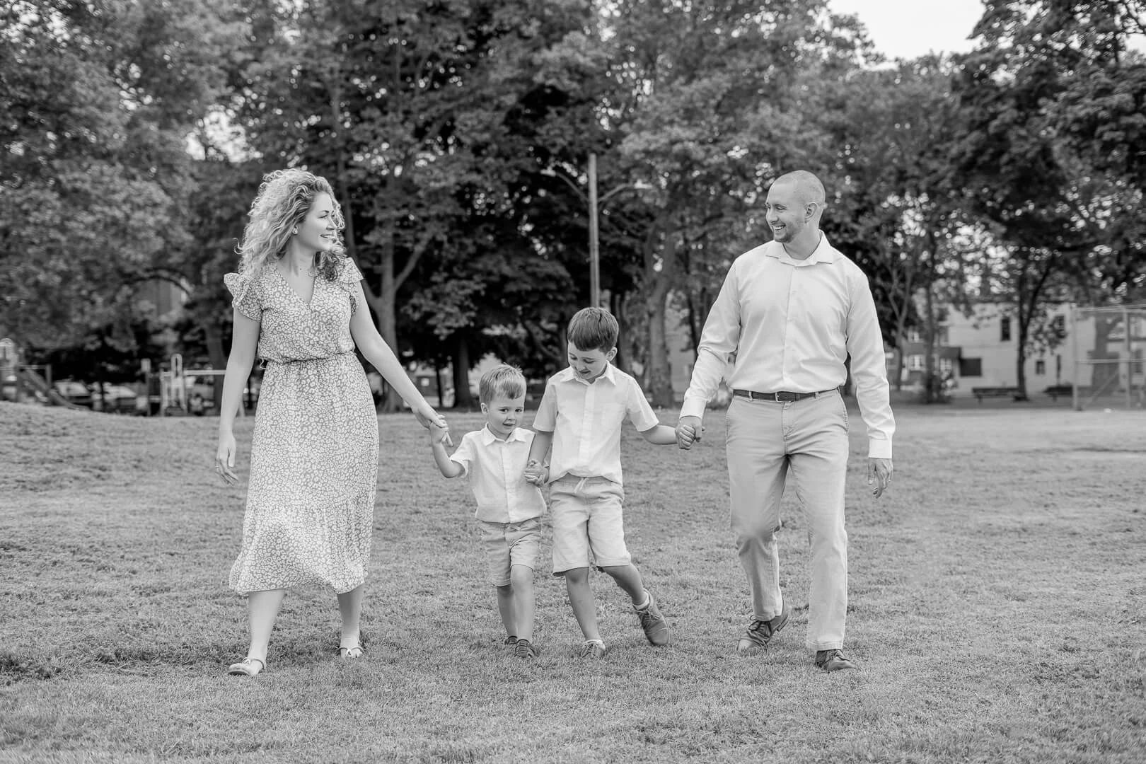 Family Photography in Erie, PA
https://www.zdarkophotography.com/family