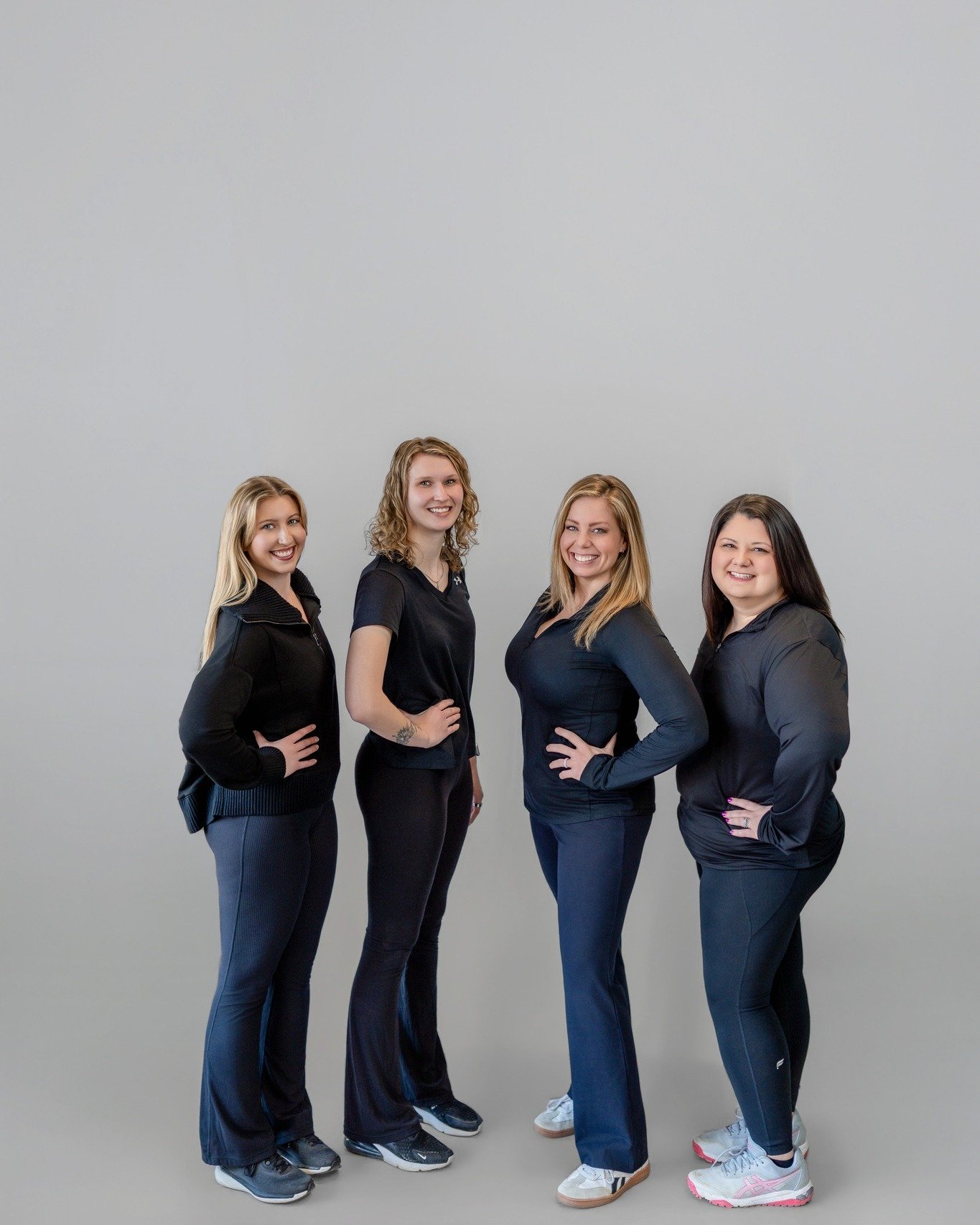 Sneak Peek of the Branding Session done over at Right Move Chiropractic (@rightmovechiropractic)

These ladies are such a fun and upbeat vibe, I'm pretty sure we laughed from start to finish for this entire session! 

I can't wait to put the final to