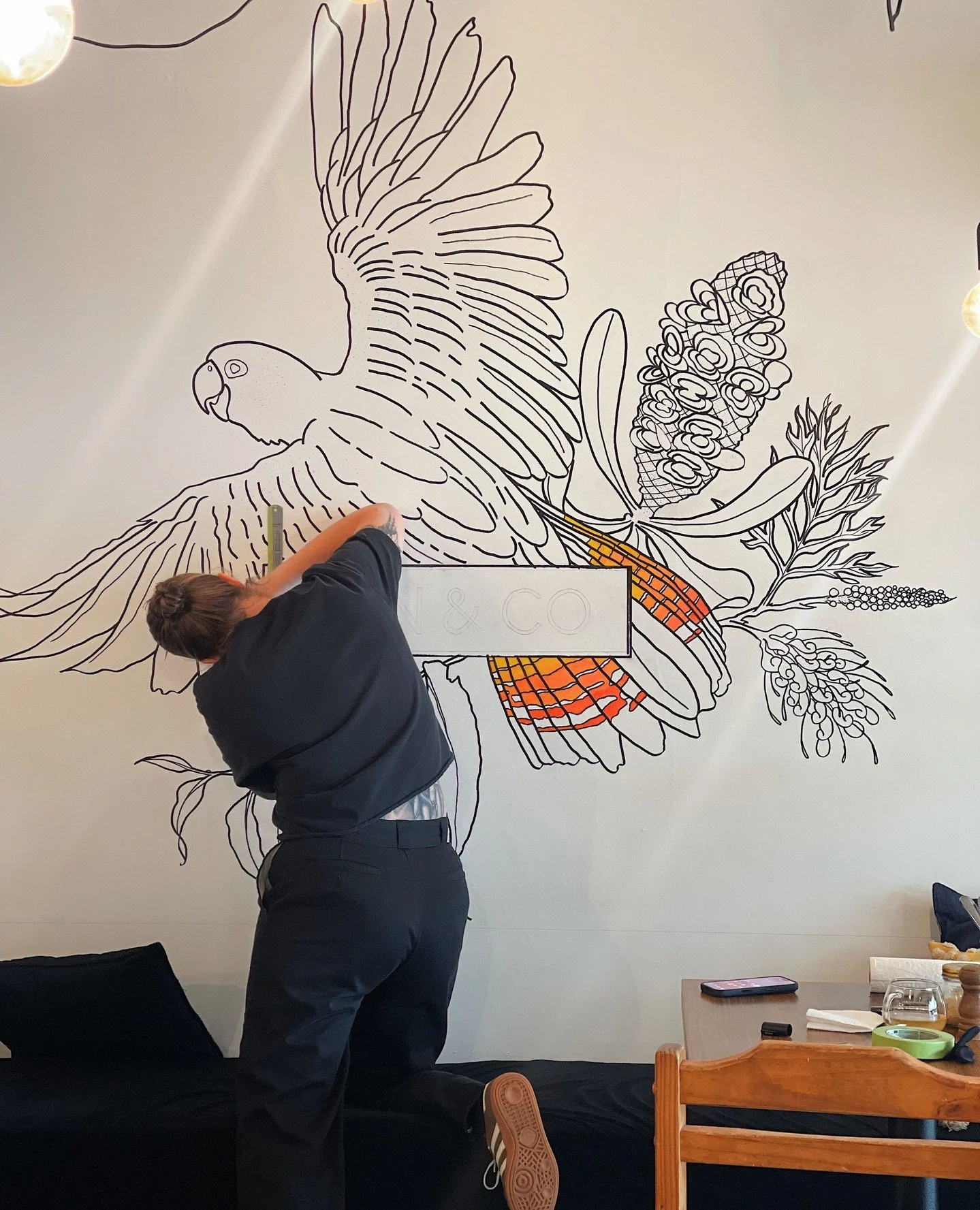 We're obsessed! 🙌⁠
Big thanks to Tahlia for bringing this stunning Cockatoo and Natives mural to life at our Springwood caf&eacute;. ✨️
