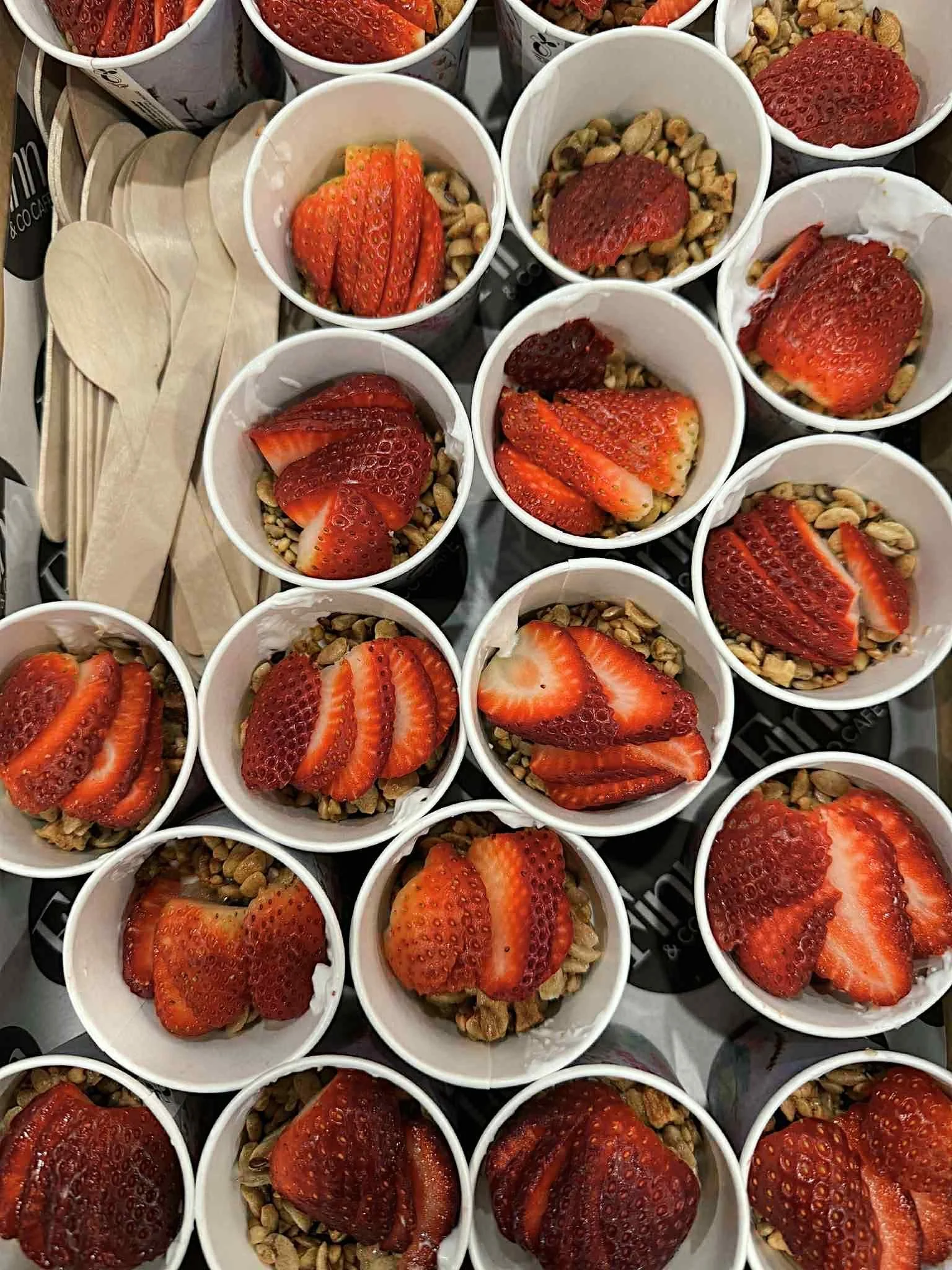 Coconut Yoghurt Granola Berry cups - 20 pack
