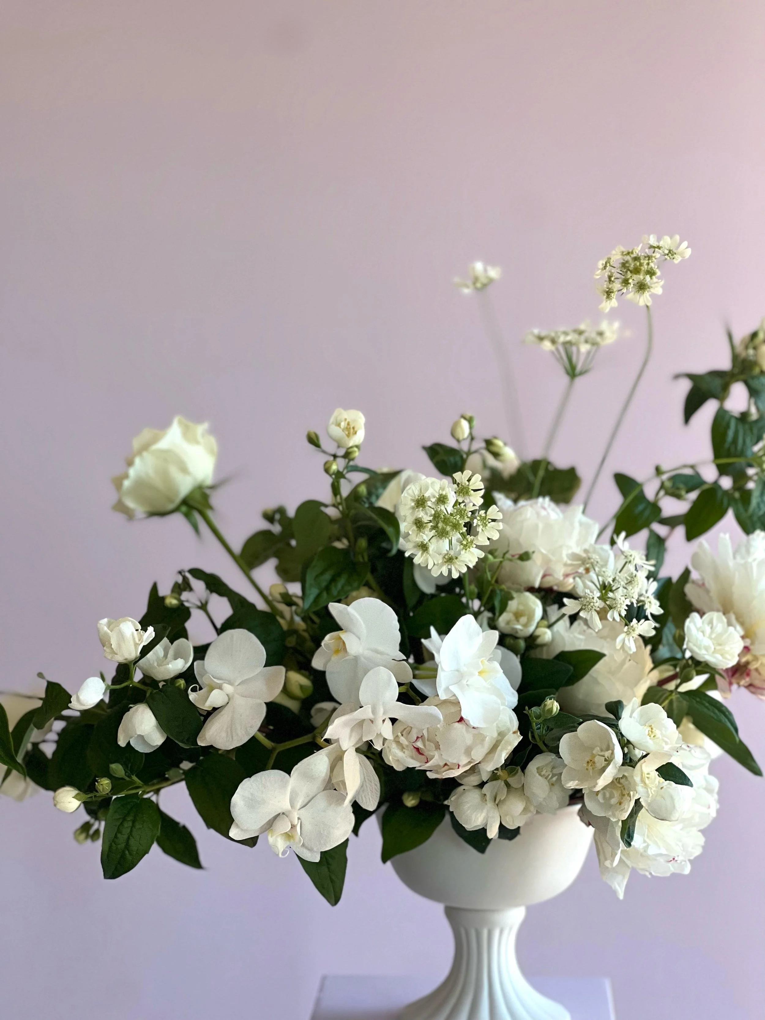 There&rsquo;s something beautiful about restraint.
About flowers that whisper rather than shout.
About creating a feeling in a space, not just filling it.