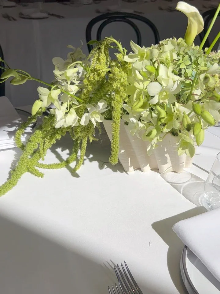 The reception reveal will always be one of our favourite moments.

When the room is waiting quietly, tables perfectly set, candles glowing and we begin placing each arrangement one by one. Adding depth, softness, movement, and mood.

Because a beauti
