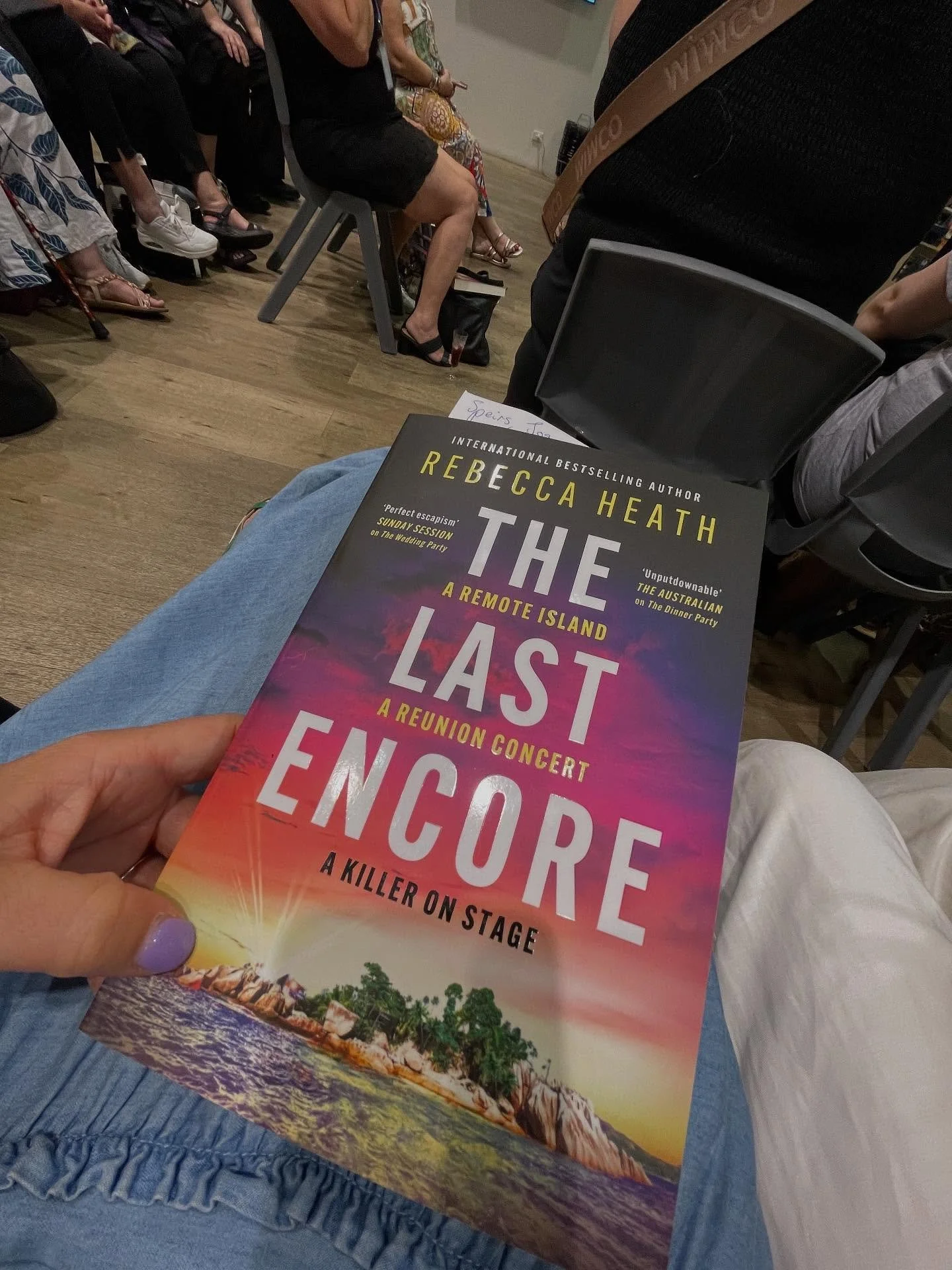 Such a great night celebrating @rebeccaheathauthor new book @dymocksadelaide and catching up with other fab Adelaide authors and the lovely @what_jules_read 💗