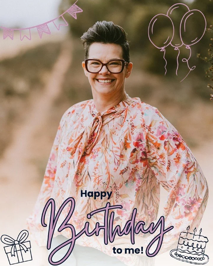 Another year around the sun today ✨

I&rsquo;m feeling so grateful!

Grateful for stories that still surprise me, for characters who feel like old friends, and for you&mdash;the readers who choose my books for your quiet moments, your escapes, your c