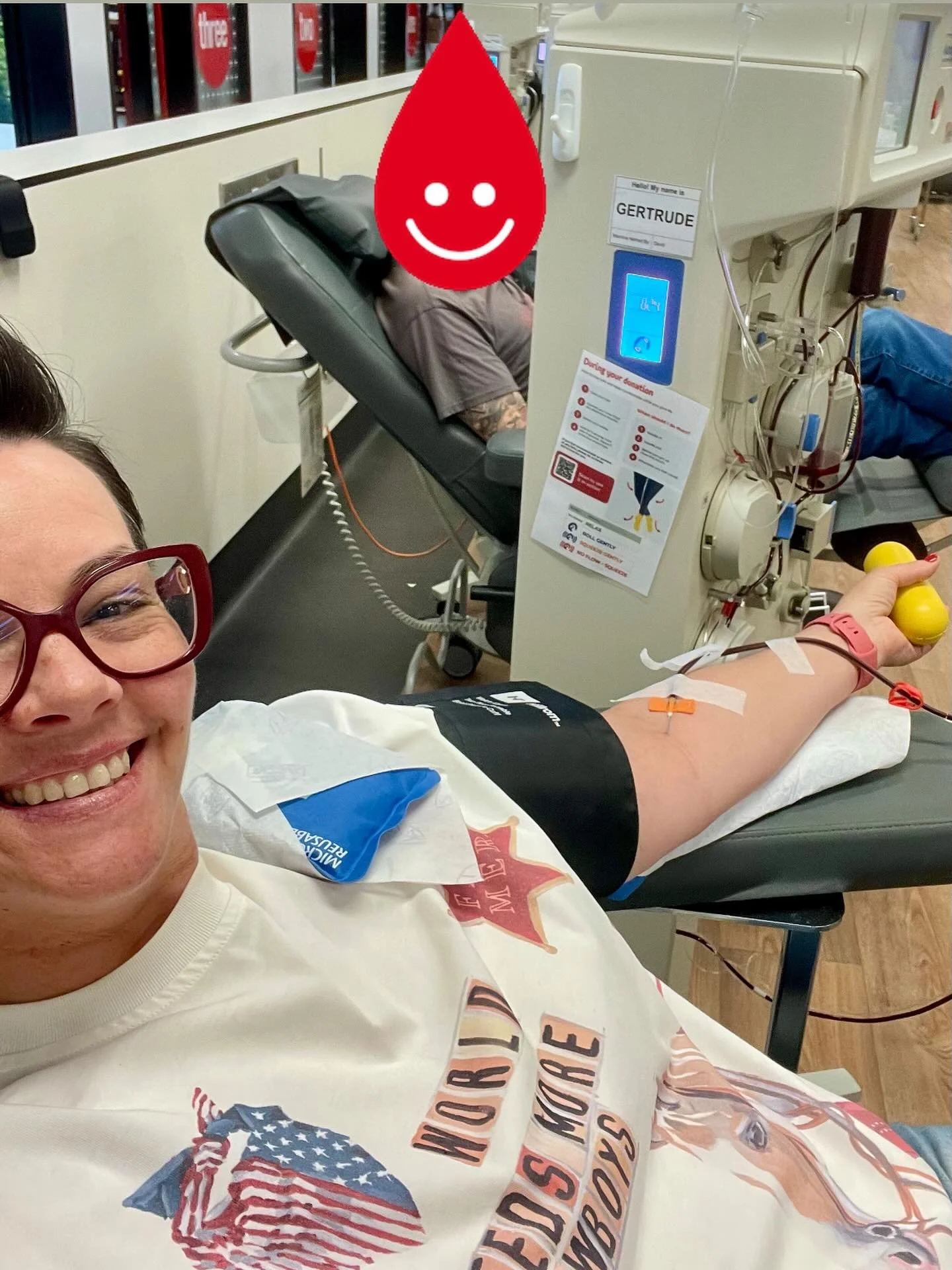Ok look away if you&rsquo;re squeamish 😬

An afternoon off meant I got to hang out with Gertrude @lifebloodau for a plasma donation.

Such a great feeling knowing I&rsquo;m helping someone in need.

❤️🩸