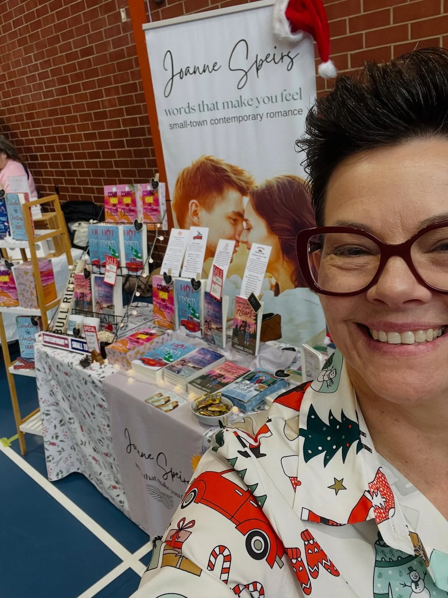 Merry Christmas in July!

All set up and ready to celebrate @markets_in_prospect 

Enfield Community Centre 10&ndash;3

🎄🎅📚