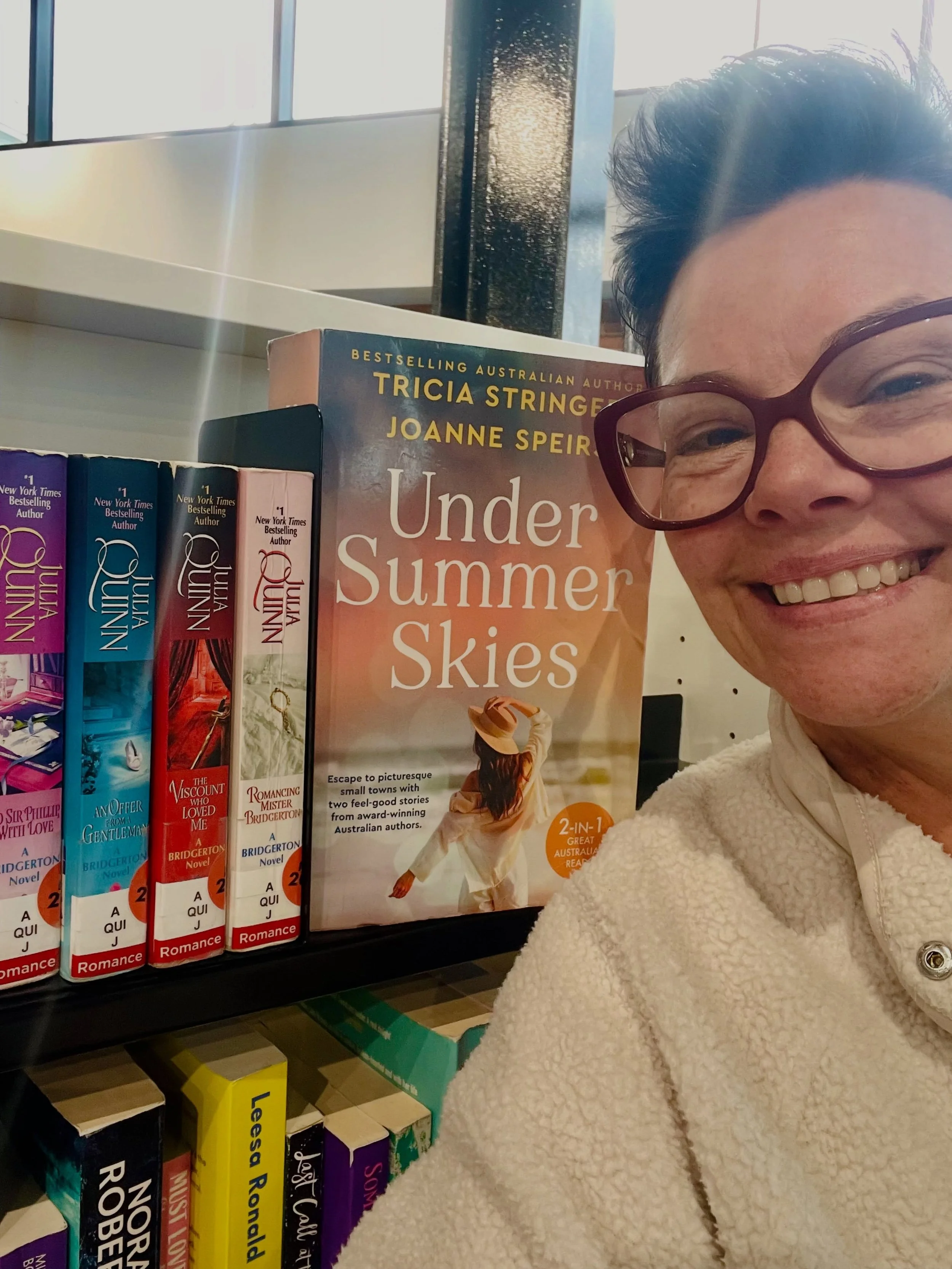 Nothing to see here &hellip; just me &amp; @triciastringerauthor hanging out with the one and only @juliaquinnauthor on the shelf @cityofprospect library 😍 

#shelfies #romancebookstagram