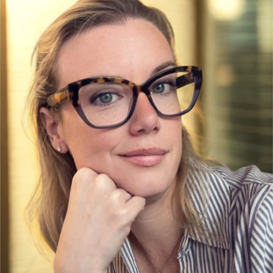 Hi, I&rsquo;m Kerri 👋

I&rsquo;m a licensed therapist who works with adults 18 and up, helping them navigate life&rsquo;s toughest challenges and come out stronger on the other side.

I specialize in working with First Responders and those facing ch