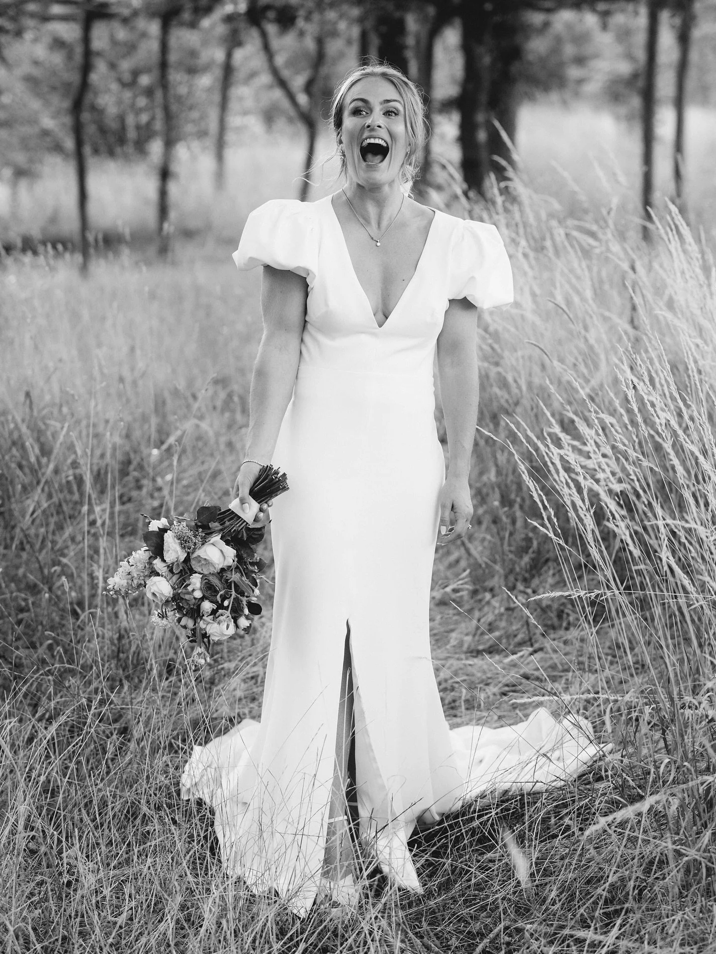 REAL TWSB BRIDE ~ SOPHIE 💗

When Sophie travelled from London with her lovely mum and sisters, we had such a gorgeous, positive appointment. The kind that really stays with you ✨

As soon as she tried on LUNA by @edwinaogorman, I think we all just k
