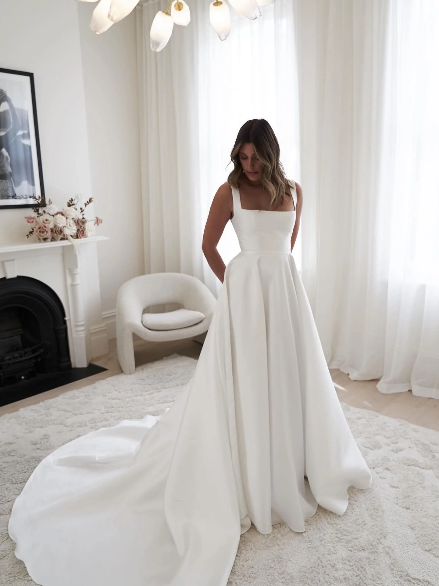 Forget the trends, it&rsquo;s all about timeless style (and @annacampbellbridal &rsquo;s MILA wedding dress fits the brief) 🫶🏼

Crafted from a luxurious, glowing Mikado, MILA by Anna Campbell is everything you could ask for when it comes to a shows