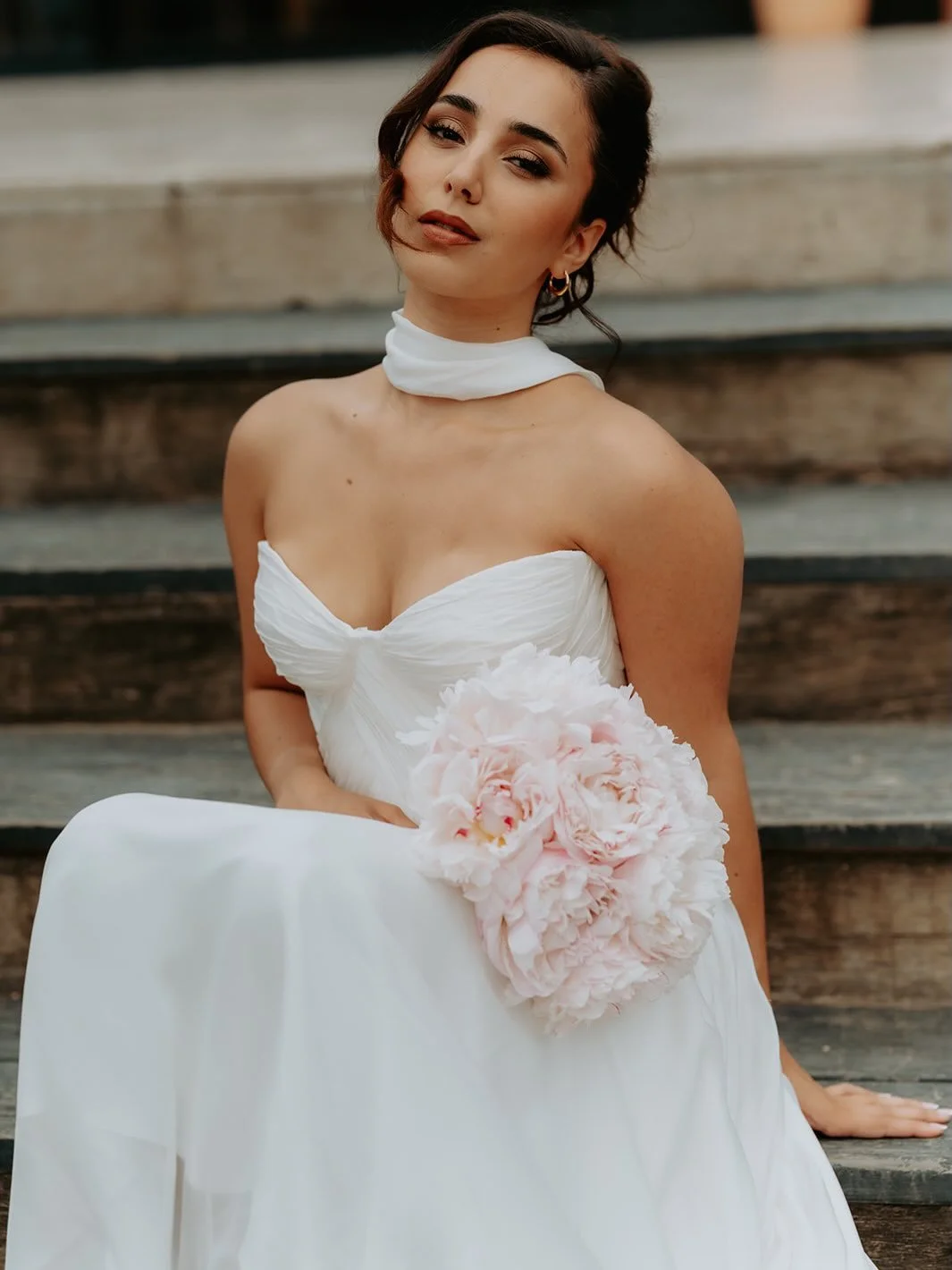 The perfect pairing 🫶🏼

A textural masterpiece, @shannamelville &rsquo;s elegant EMMY bridal separates are not only architecturally striking (I just love that structured bodice) but delightfully romantic - especially with that flowing, aisle-worthy