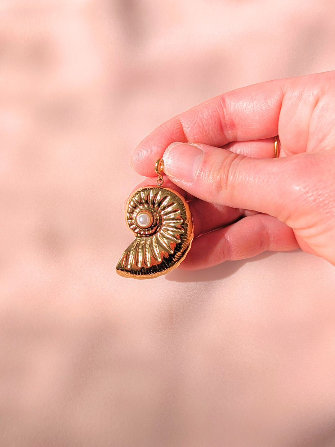 pendentif-amovible-interchangeable-concha-coquillage-acier-inoxydable-dore6.png