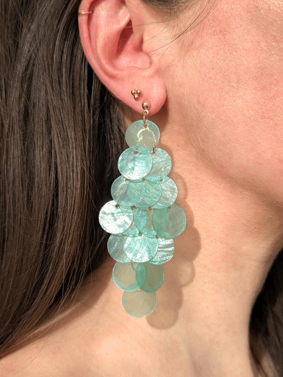 boucle-doreille-sirena-nacre-naturelle-pendante16.png