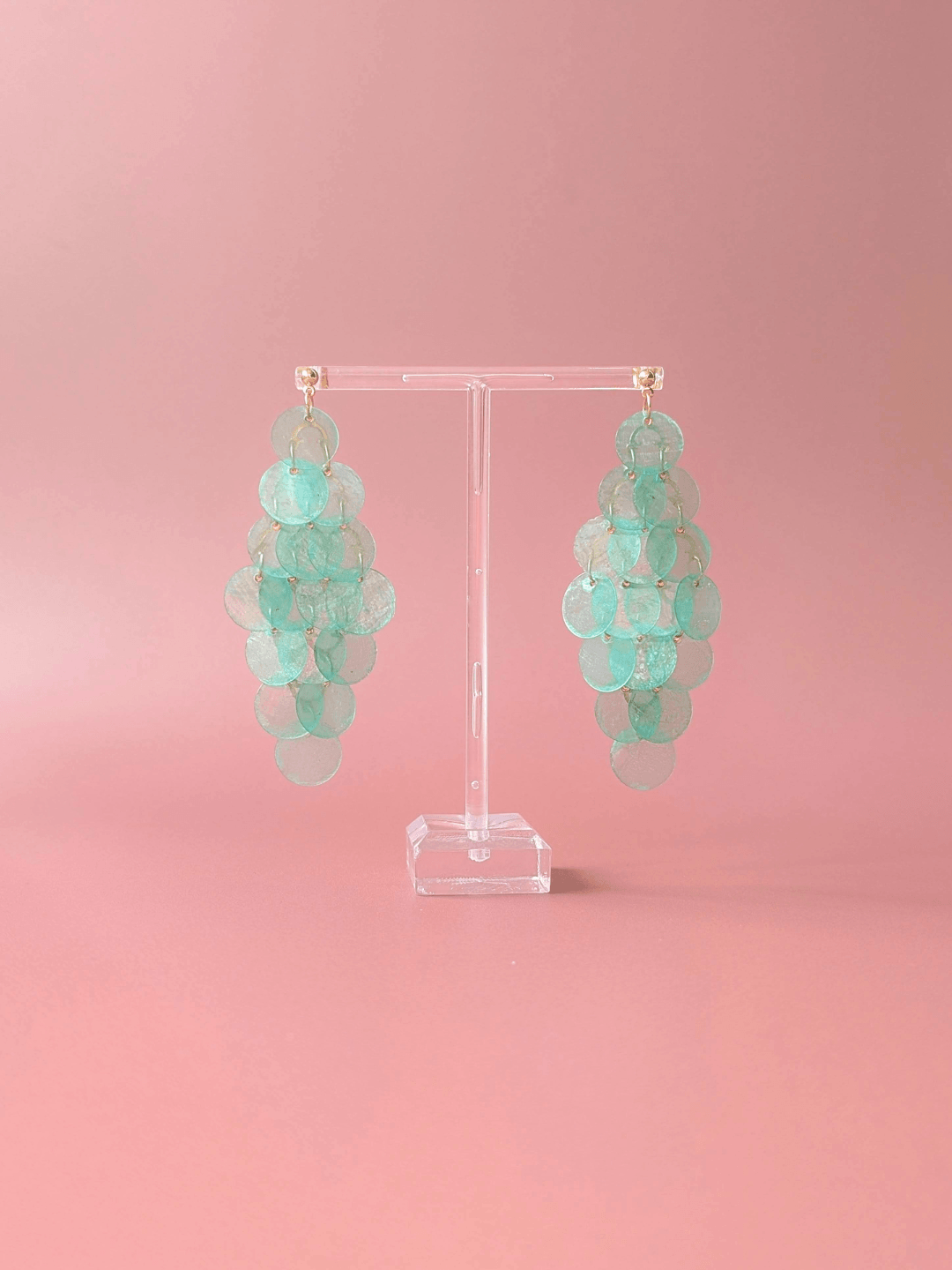 boucle-doreille-sirena-nacre-naturelle-pendante3.png