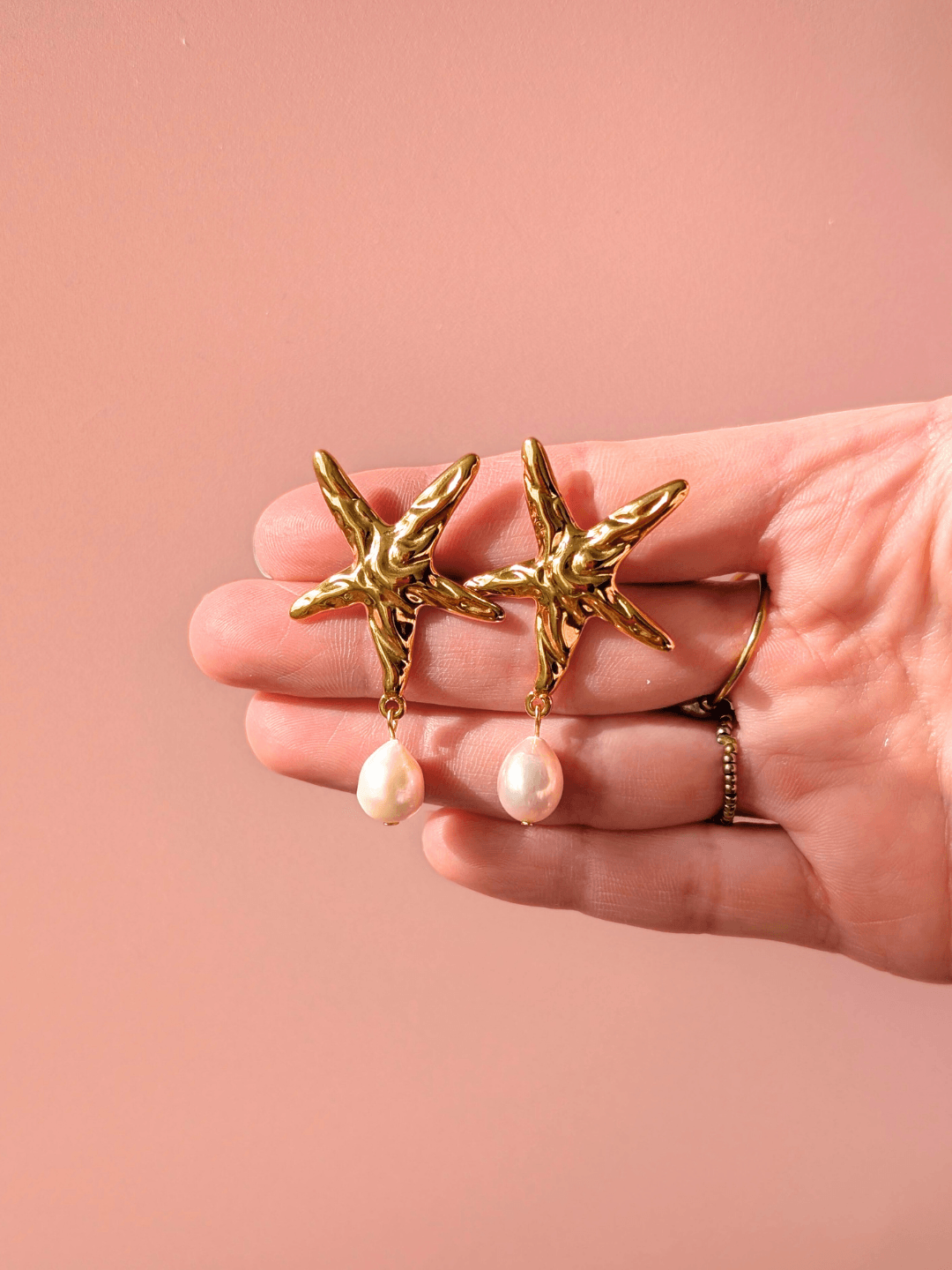 boucles-doreilles-asteria-etoile-de-mer-acier-inoxydable-perle-nacre18.png