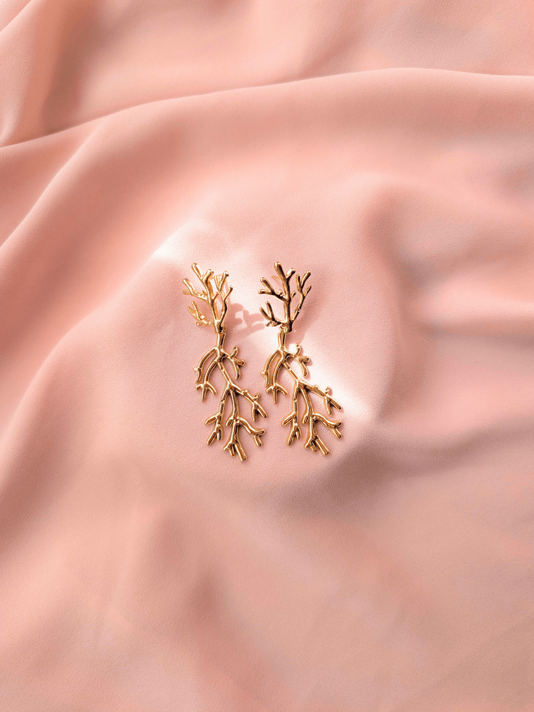 boucles-doreilles-coral-corail-acier-inoxydable-dore2.png