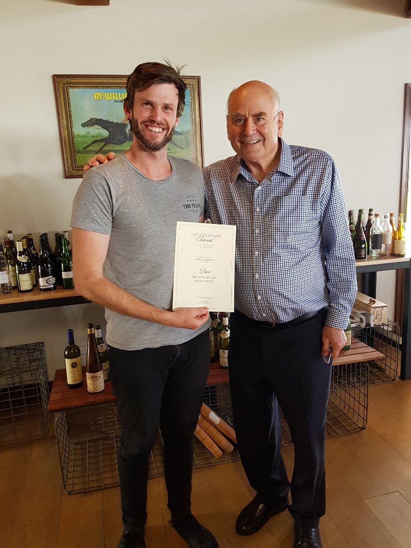 Julian Grounds awarded Basil Sellers prize for Dux at the 2017 Len Evans tutorial
