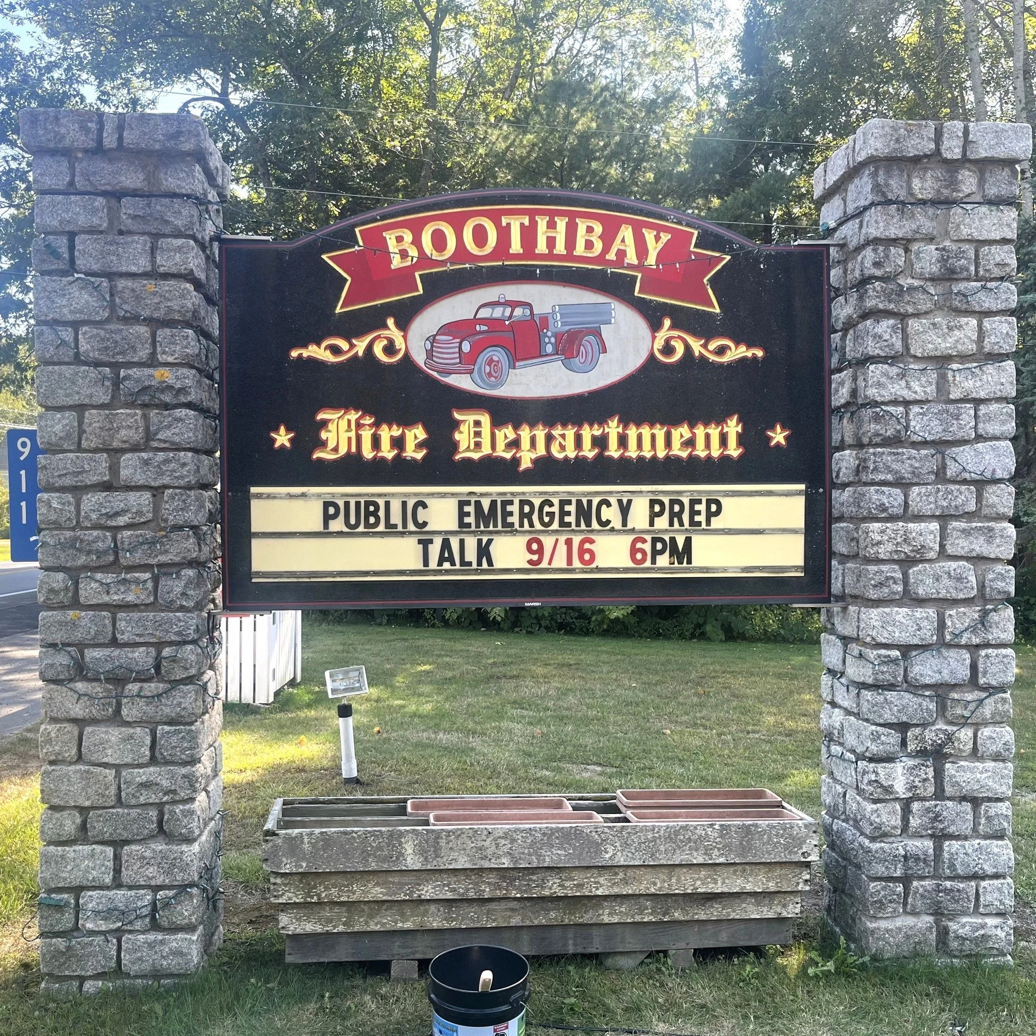 TODAY! 

Here's your sign to come join us at 6 p.m. at the Boothbay Fire Station for a conversation with EMA Director John Oakes. We'll talk about how to prepare your household and community for severe storms and emergencies. Learn practical steps to