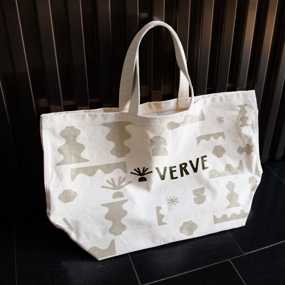 BenditoMockup-Free-Totebag-02.jpg
