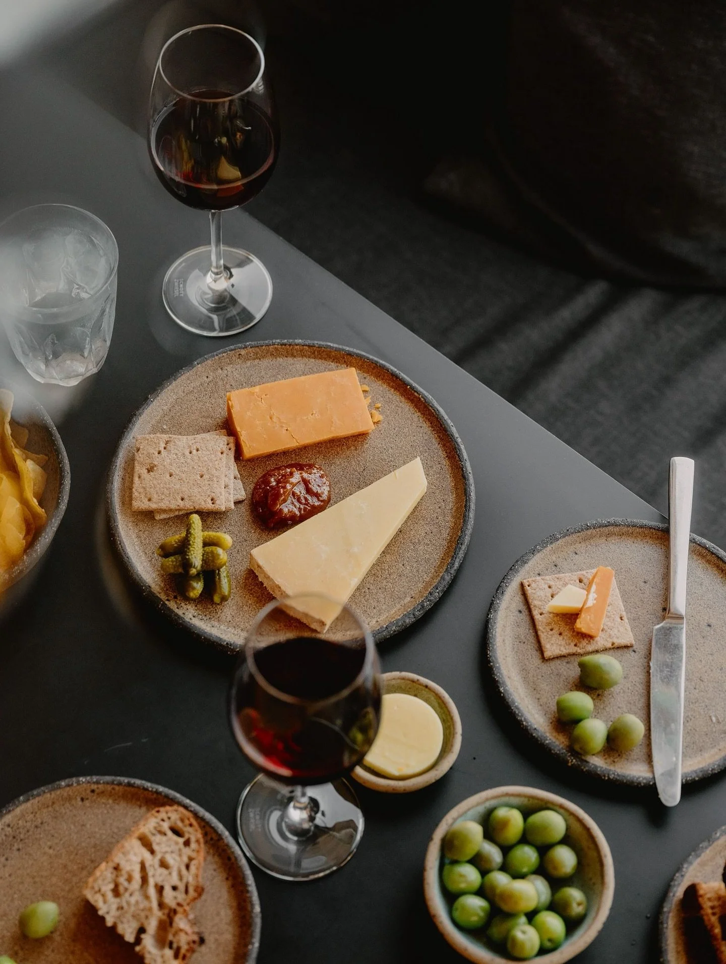 WINE BAR HOURS 

From the 14th July the bar will stay open until 9pm, Monday thru to Saturday.

We serve a range of low-intervention wines, craft beers &amp; cocktails, as well as a curated selection of cheese from @nealsyarddairy, charcuterie from @
