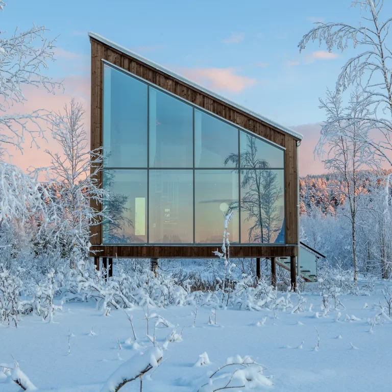 anders-blomqvist-32-768x768.webp