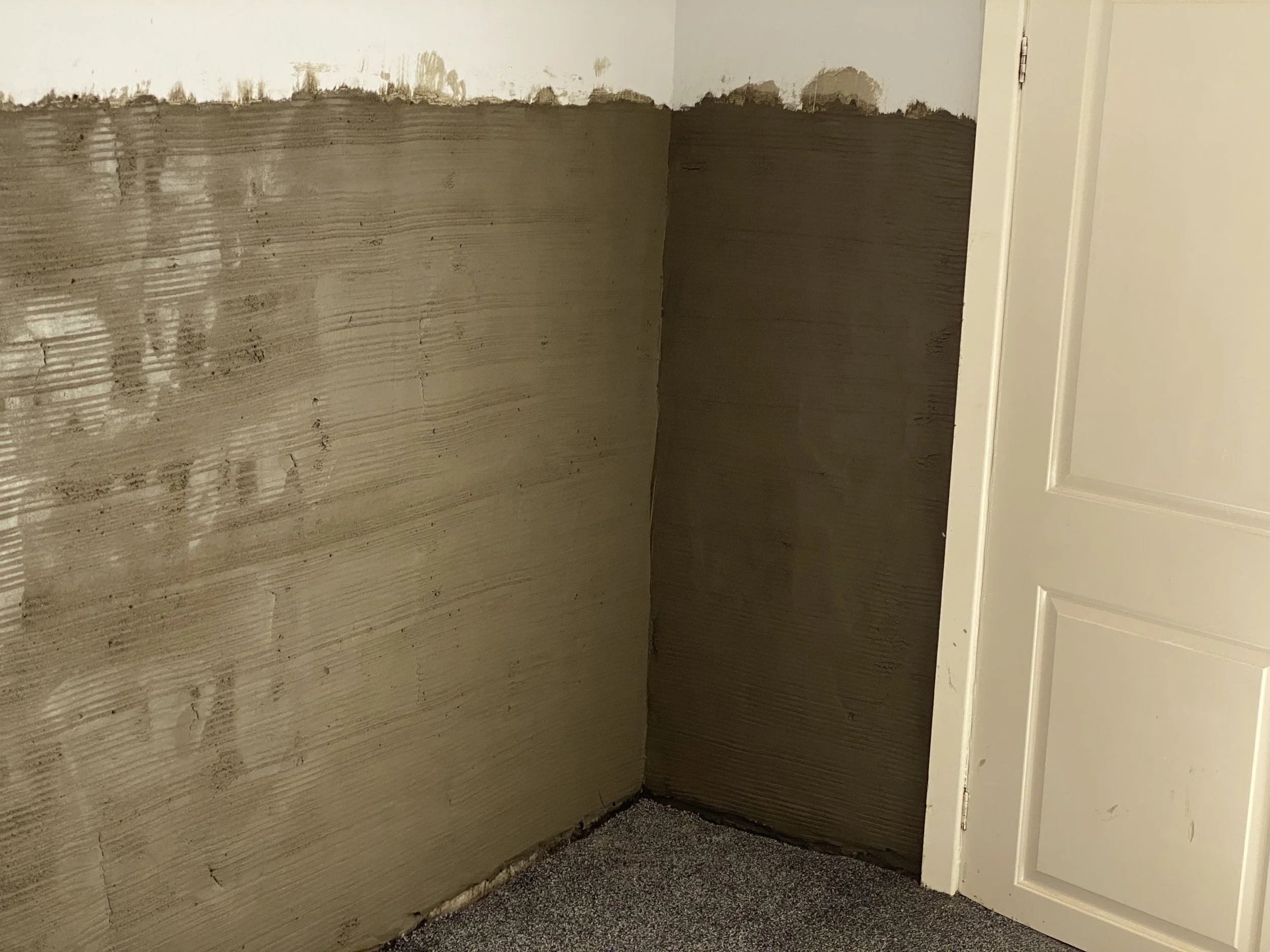 PLASTERING IN PREPARATION FOR DECORATION