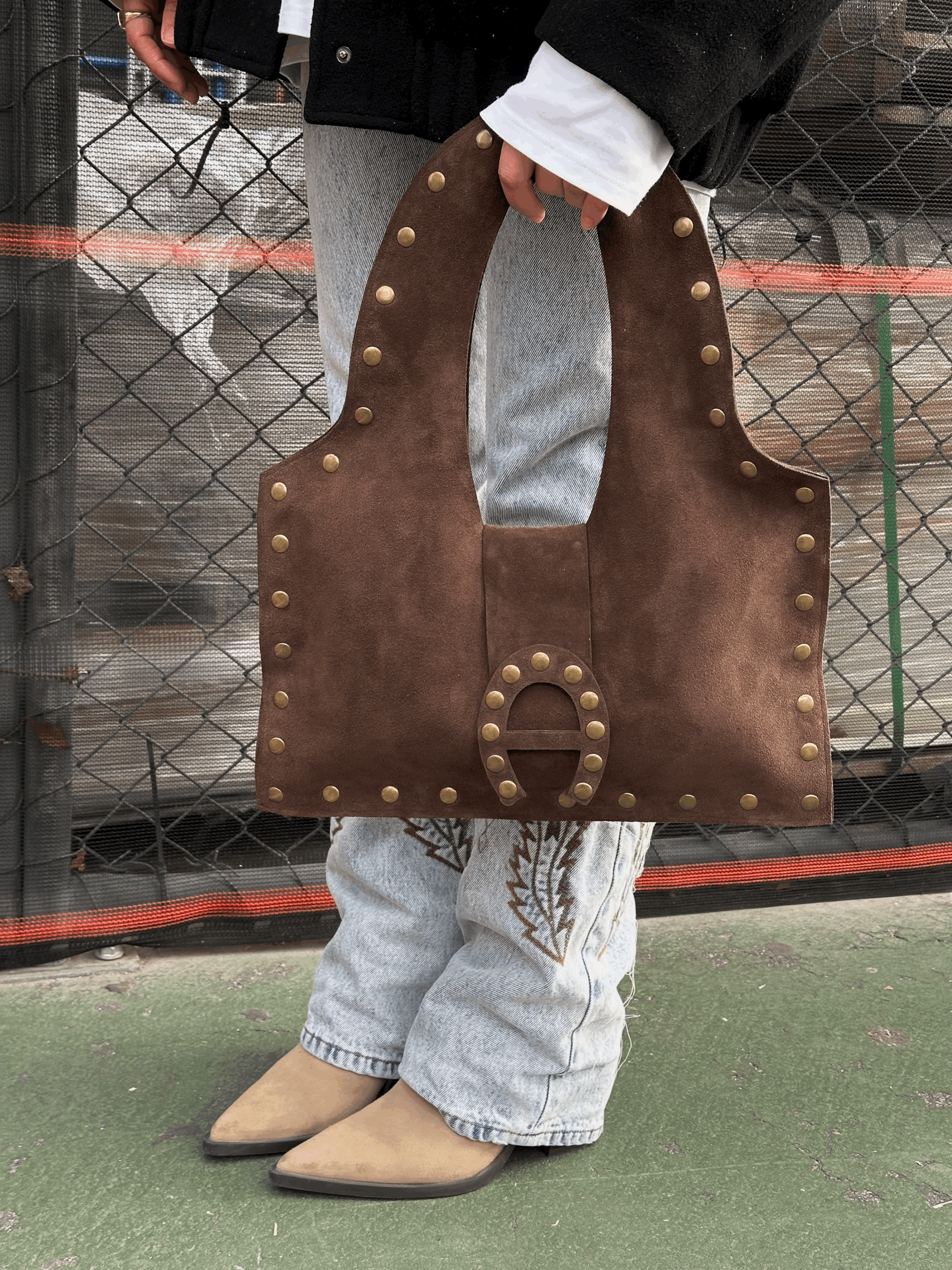 BROWN LOGO BUCKLE SIGNATURE A01 BAG