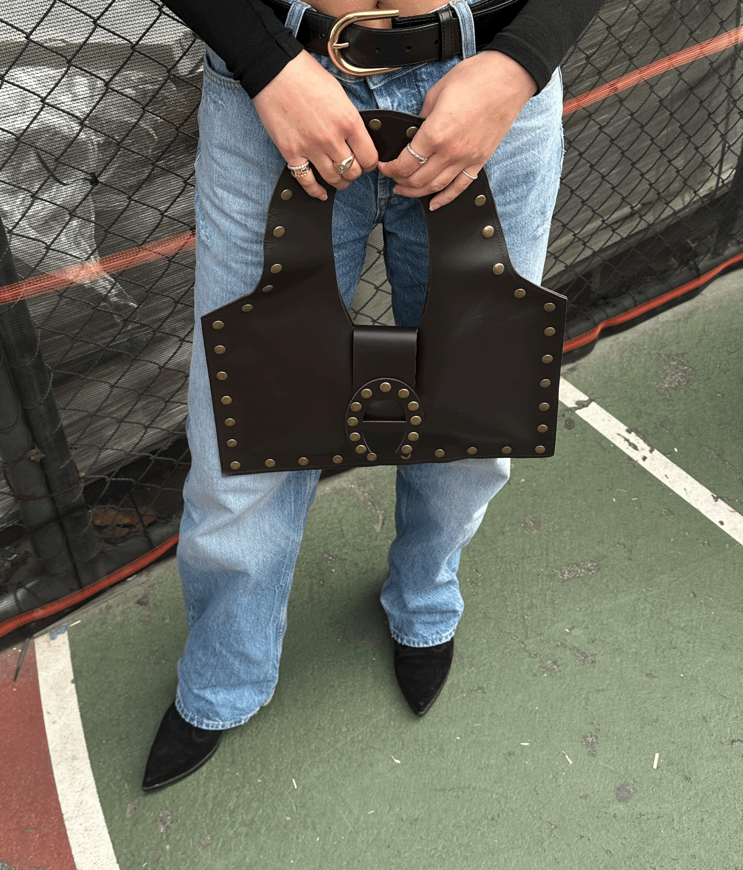 EGGPLANT LOGO BUCKLE SIGNATURE A01 BAG