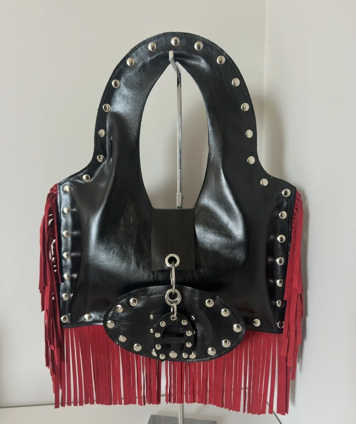 RED FRINGE BLACK LEATHER A01 BAG