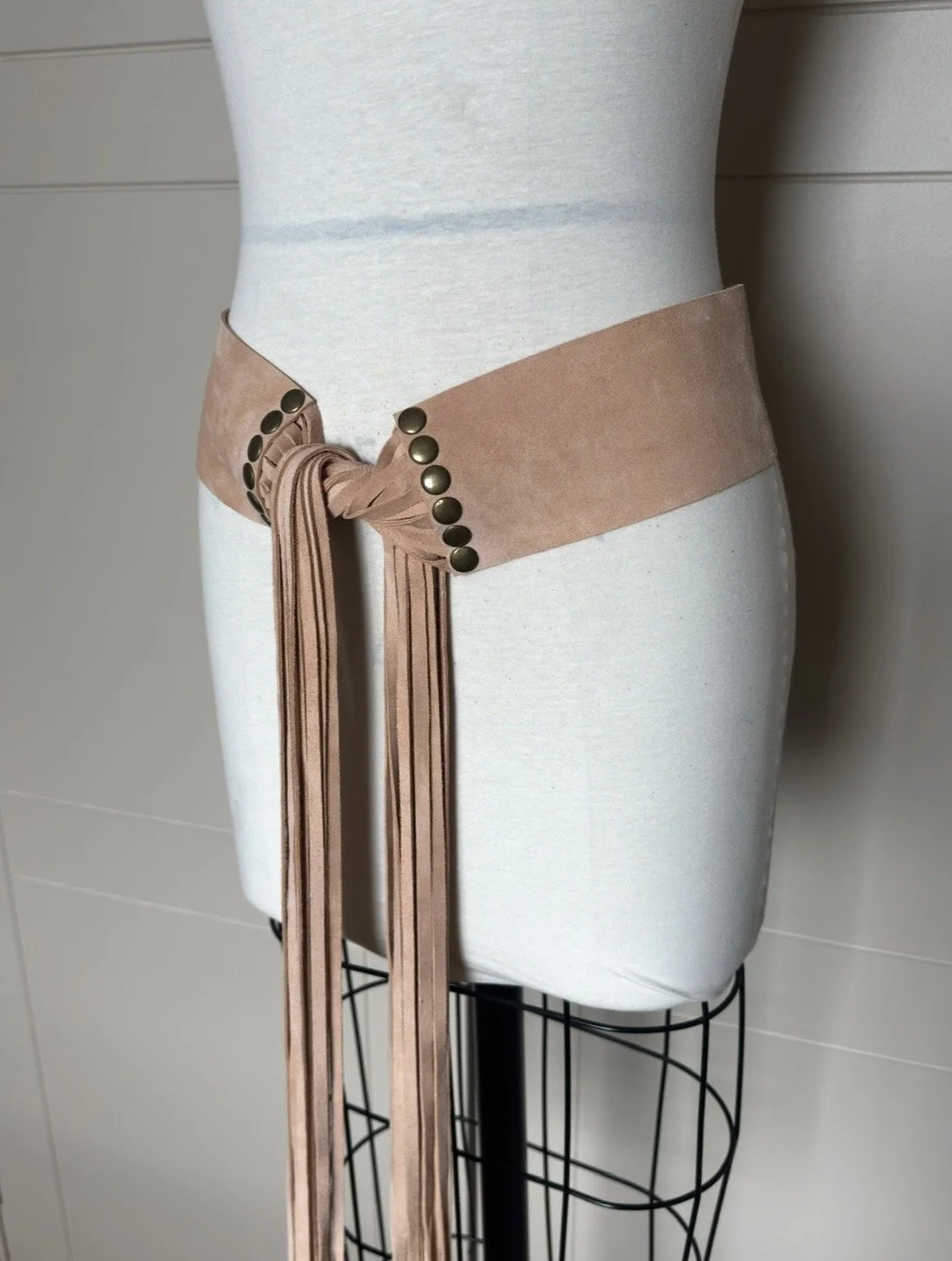 BLUSH PINK SUEDE FRINGE BELT