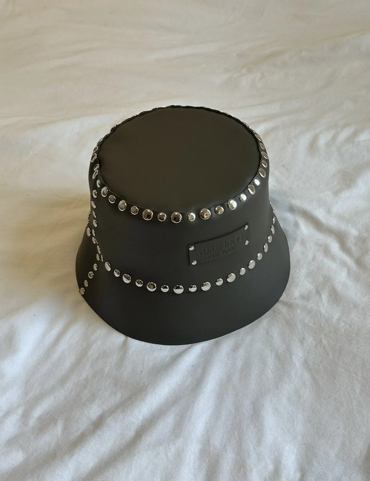 STUDDED BUCKET HAT