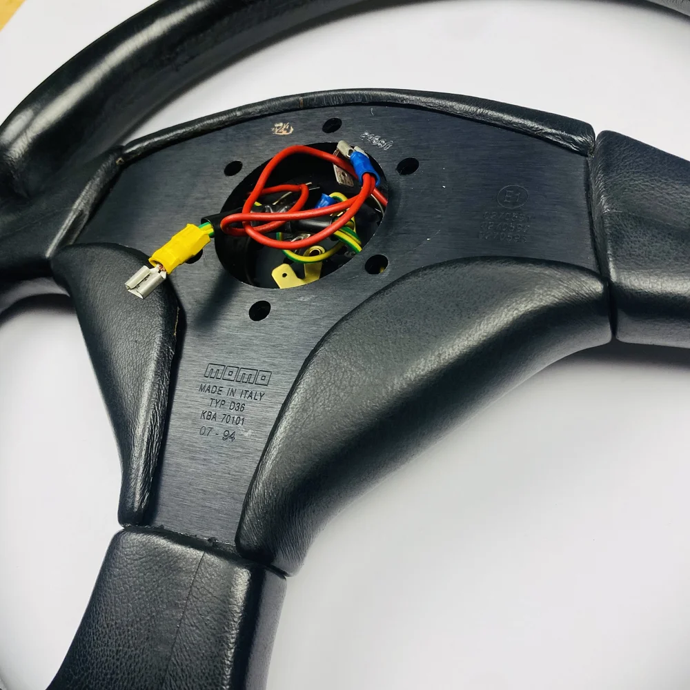 Momo Recaro Special Black/Leather — ModernRetroClassic