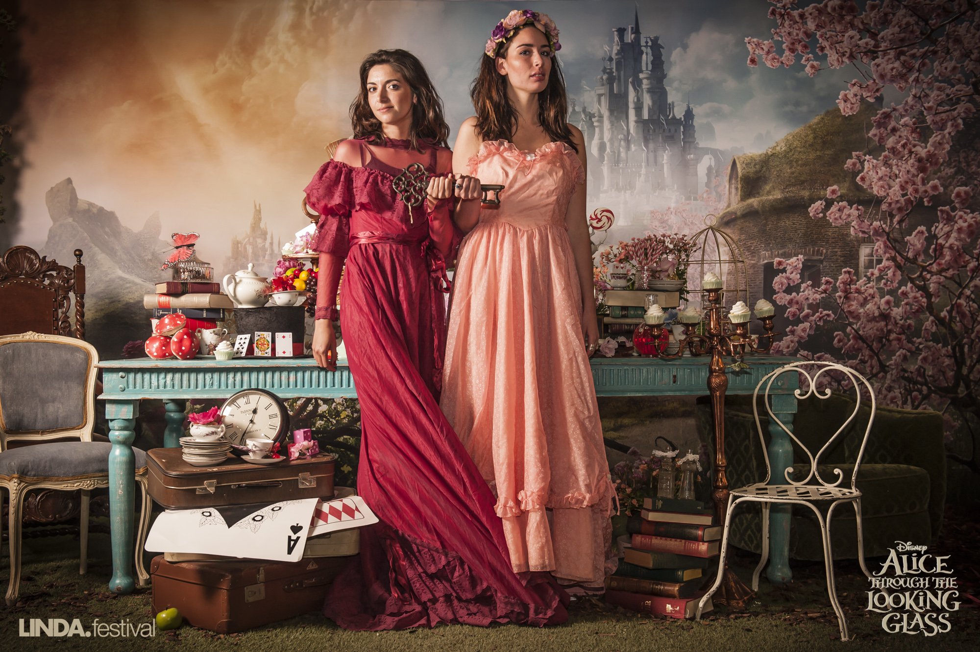 Merk activatie Photo Booth photobooth event styling decor set design set styling productie brand activation PK Studios Paardenkracht fotografie photography Linda meiden disney disney land tafel setting table styling Alice in wonderland bloesem boom b