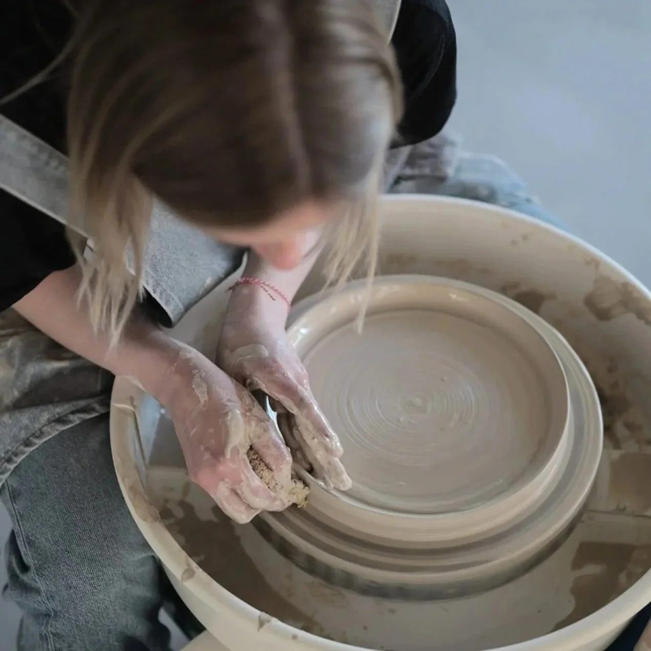• Make a Set of Plates • 26.06.2026, 19:00
