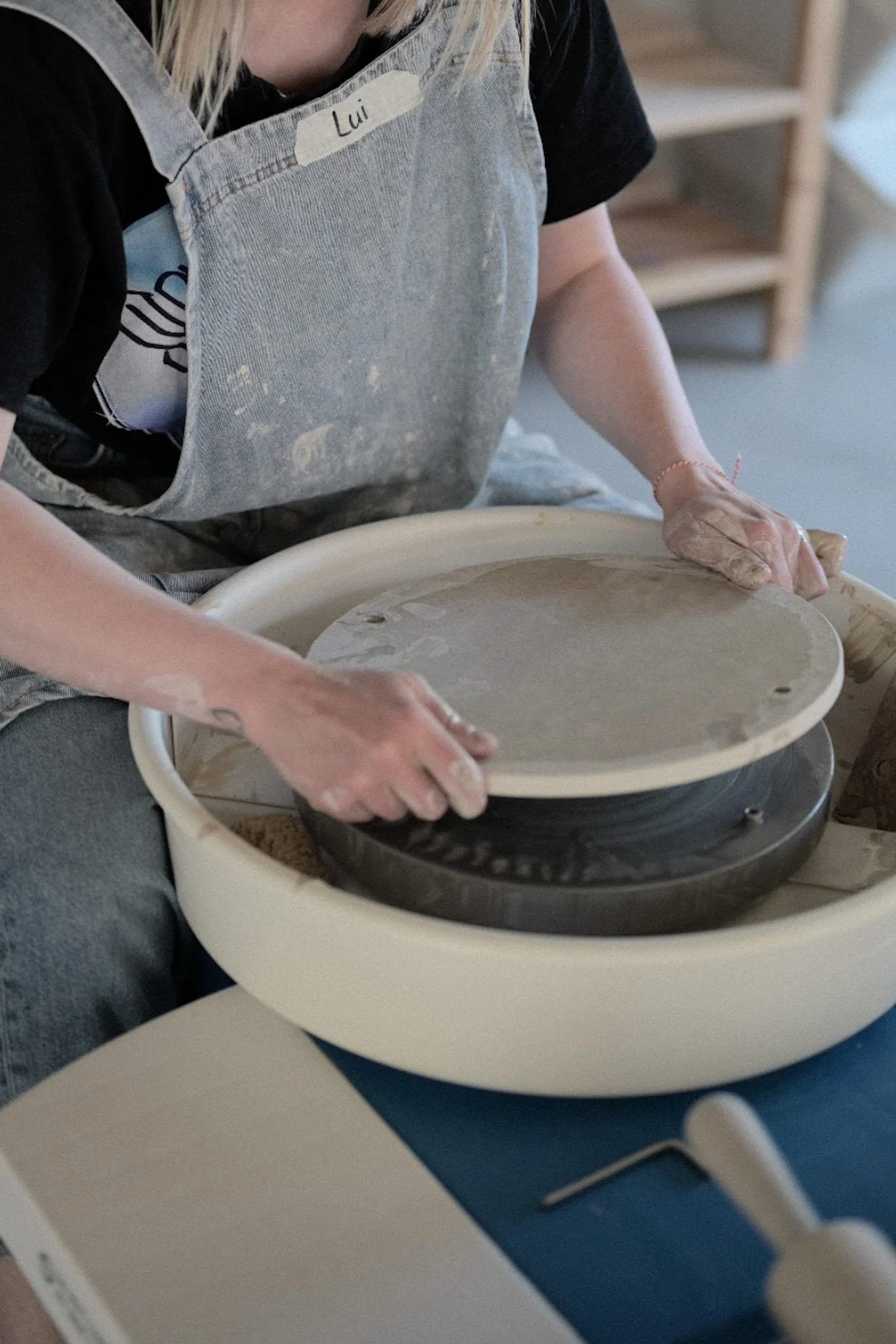 Chamotte - workshop Make a Set of Plates (7).jpeg