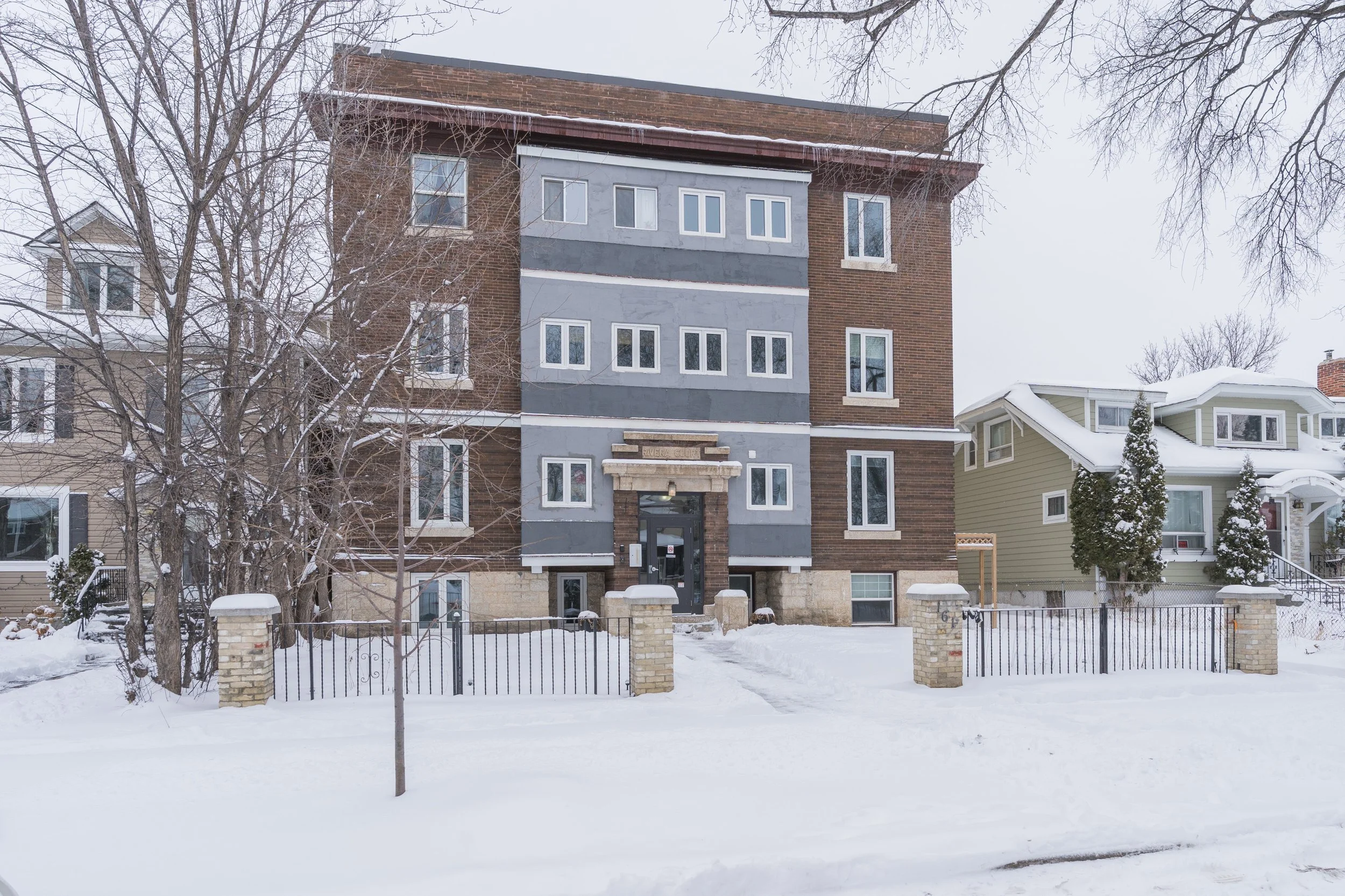 #11-161 Cathedral Avenue