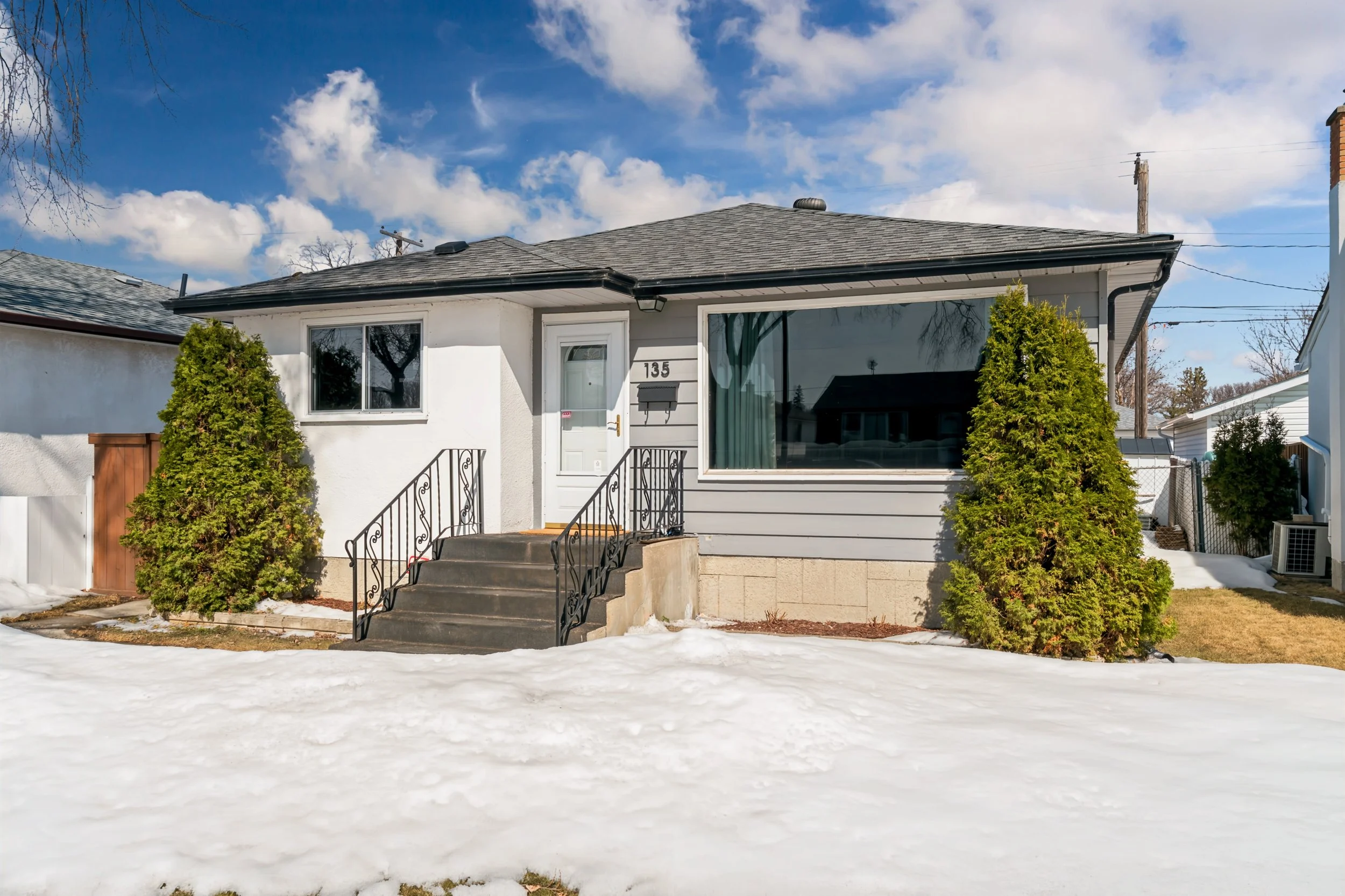 135 Horton Avenue E