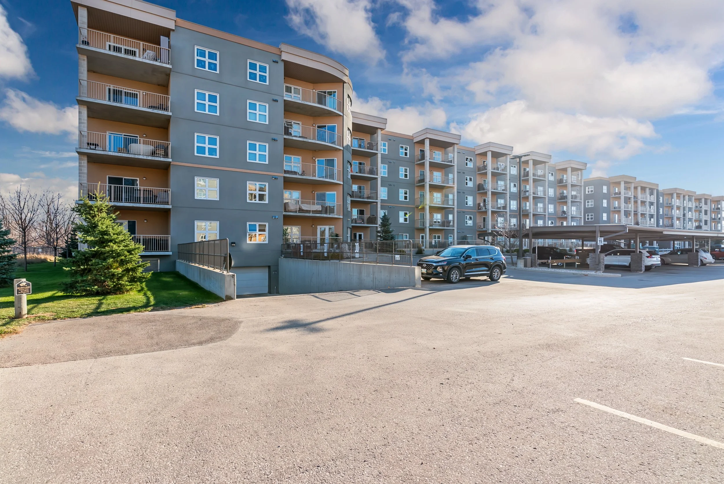 #405-110 Creek Bend Road, River Park South